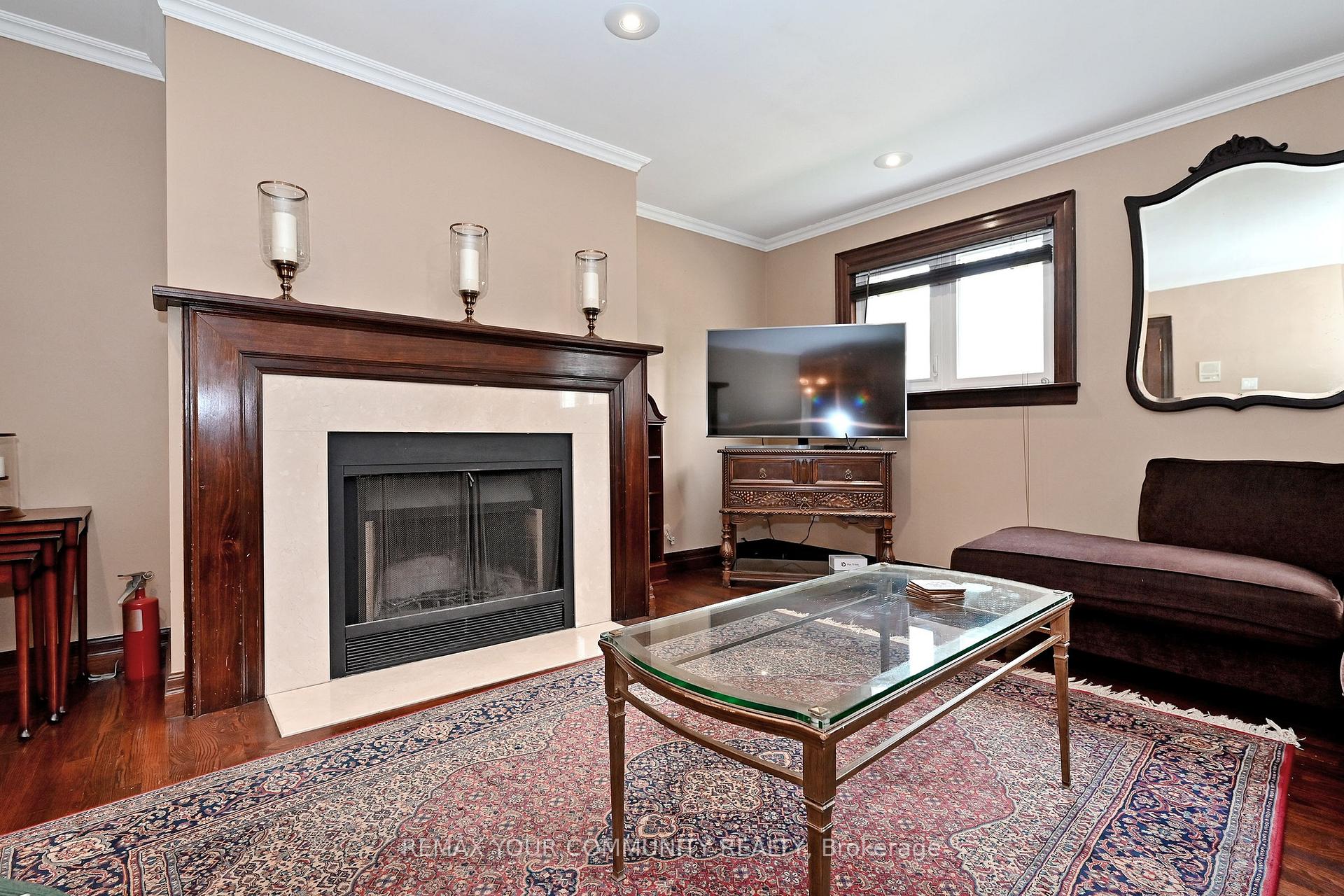 Photo 19 of 39 Prattley Drive, North York, Don Valley Village — HOMEH