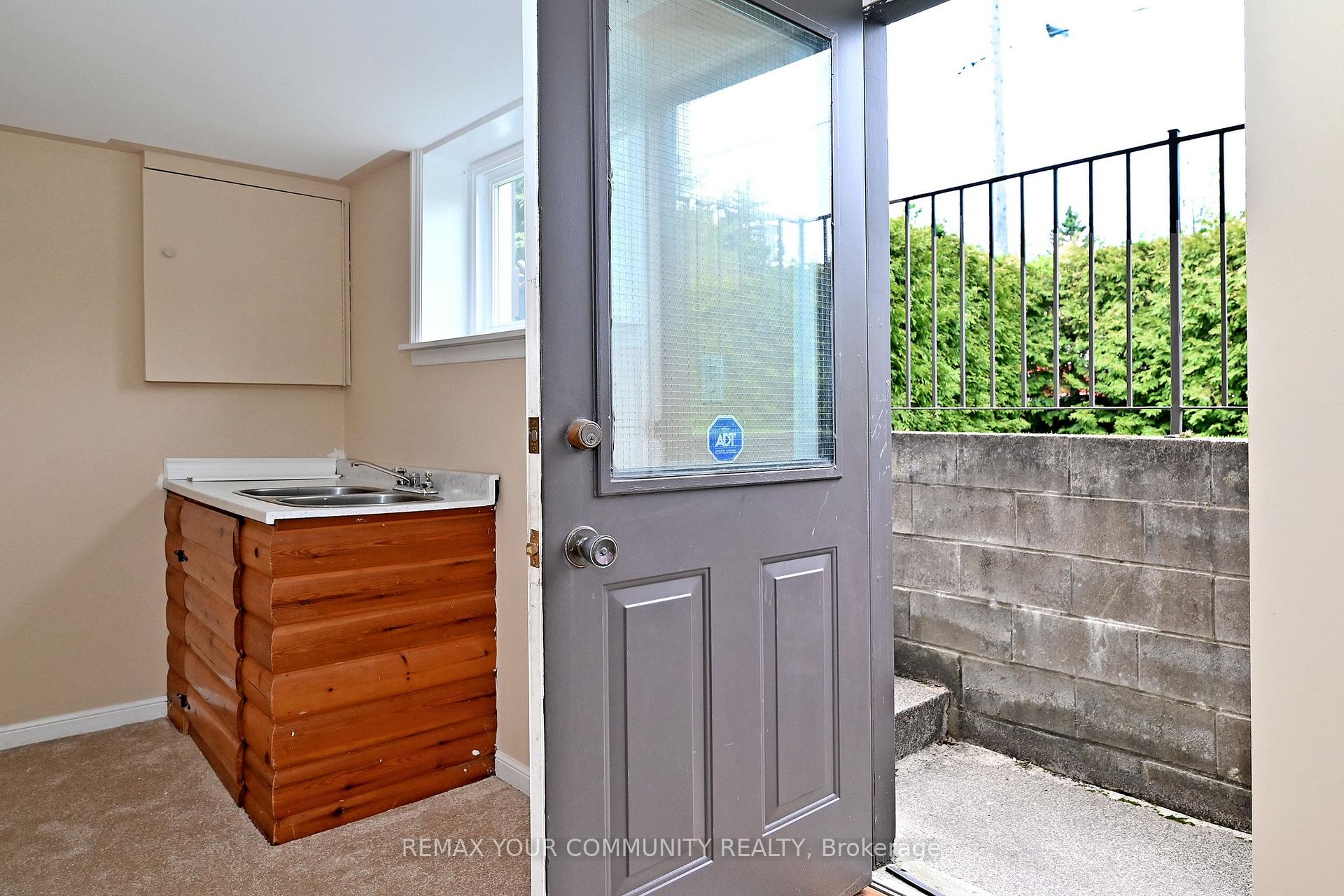 Photo 26 of 39 Prattley Drive, North York, Don Valley Village — HOMEH