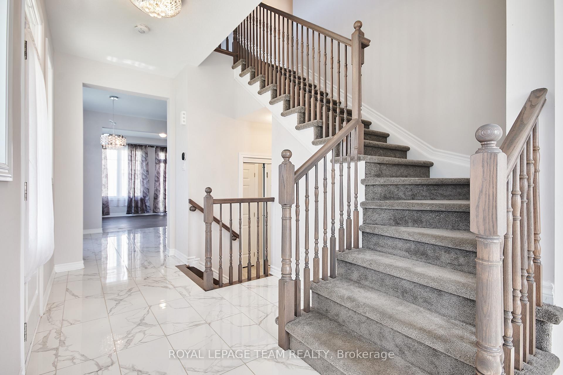 Photo 7 of 221 Merak Way, Ottawa, Barrhaven - Half Moon Bay — HOMEH