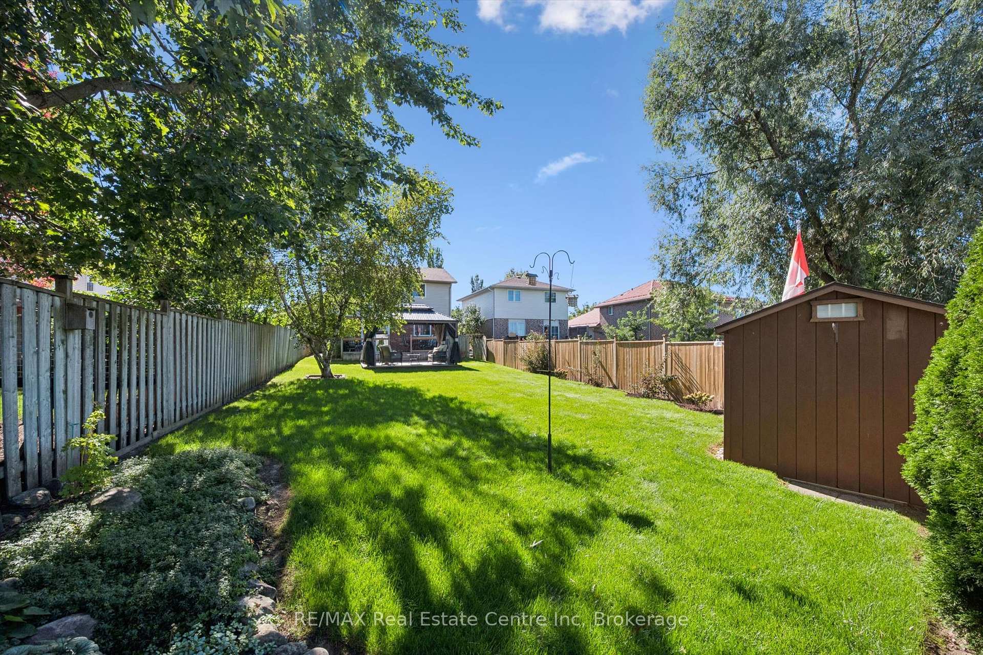 Photo 24 of 48 Abbeywood Crescent, Guelph, Willow West/Sugarbush/West Acres — HOMEH