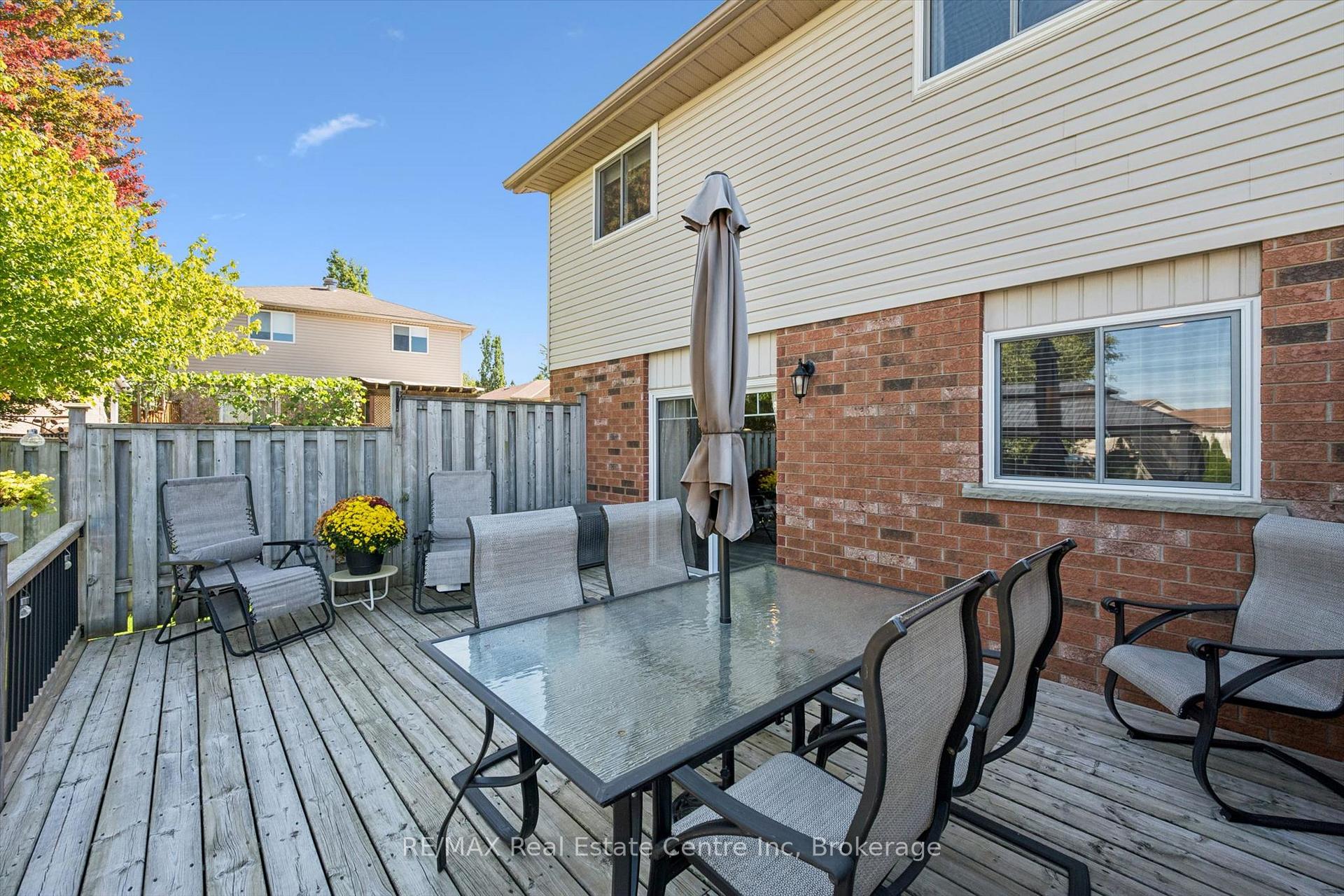 Photo 30 of 48 Abbeywood Crescent, Guelph, Willow West/Sugarbush/West Acres — HOMEH