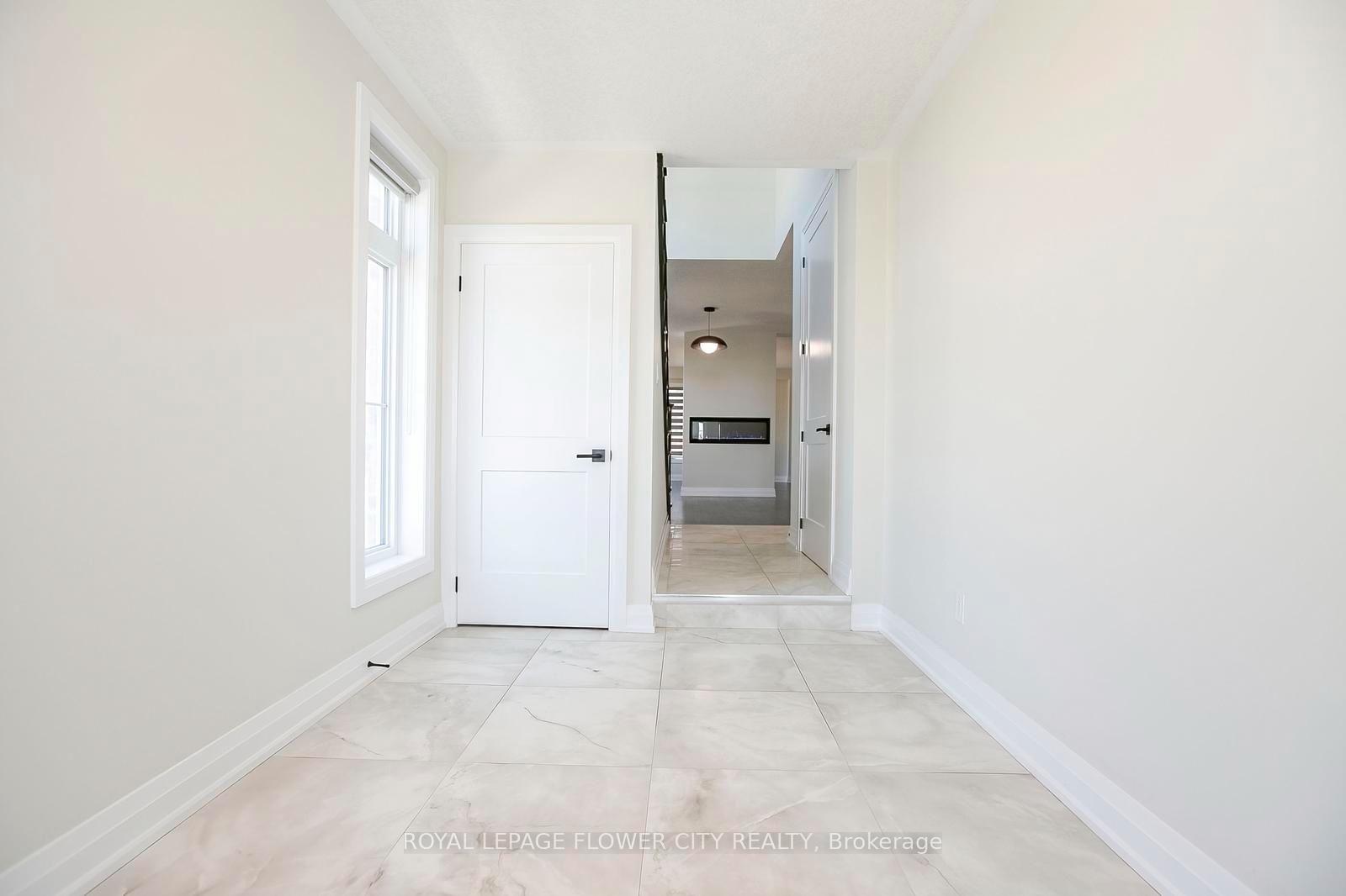 Photo 8 of 174 Shaded Creek Drive, Kitchener — HOMEH