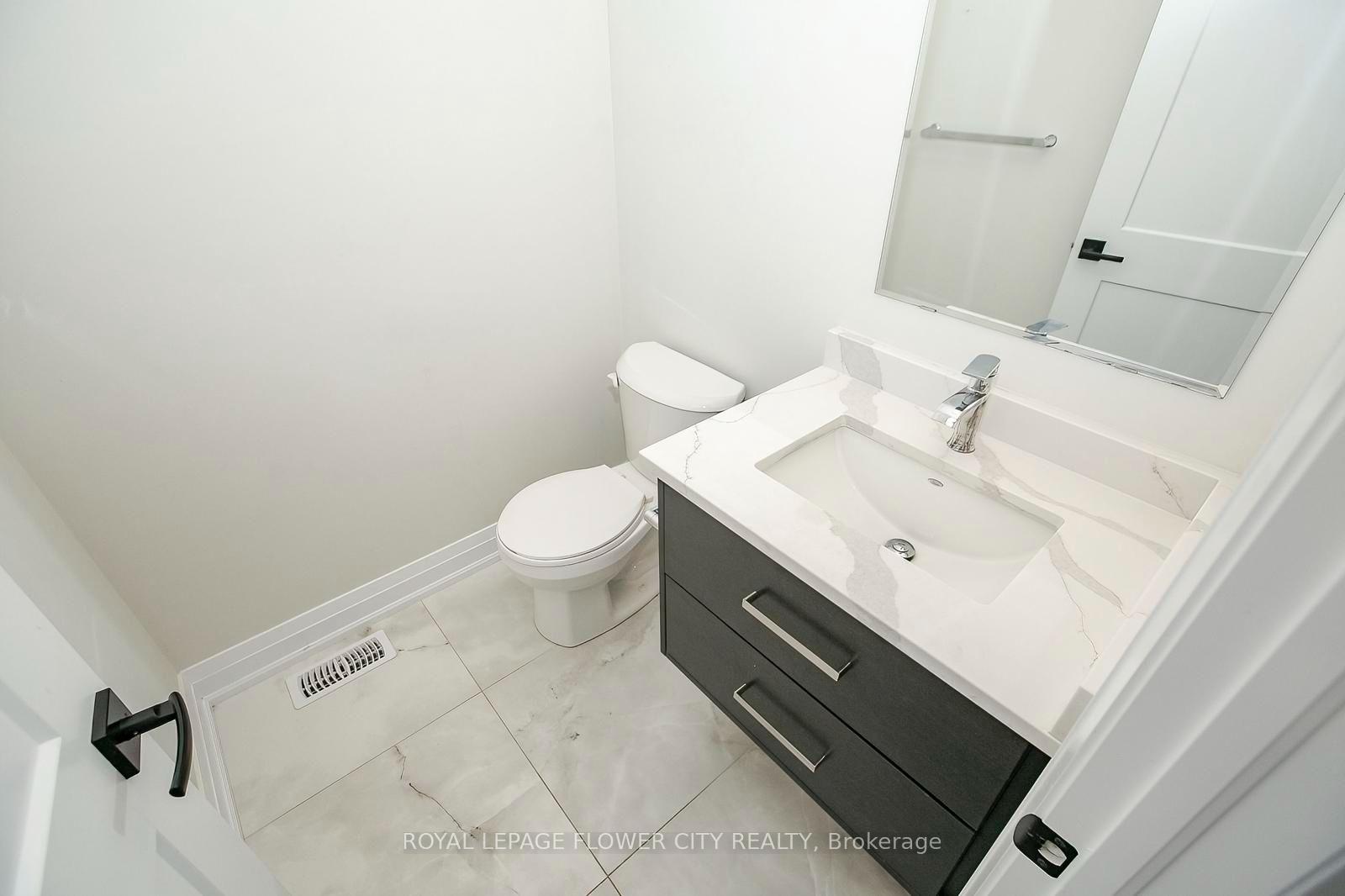 Photo 17 of 174 Shaded Creek Drive, Kitchener — HOMEH