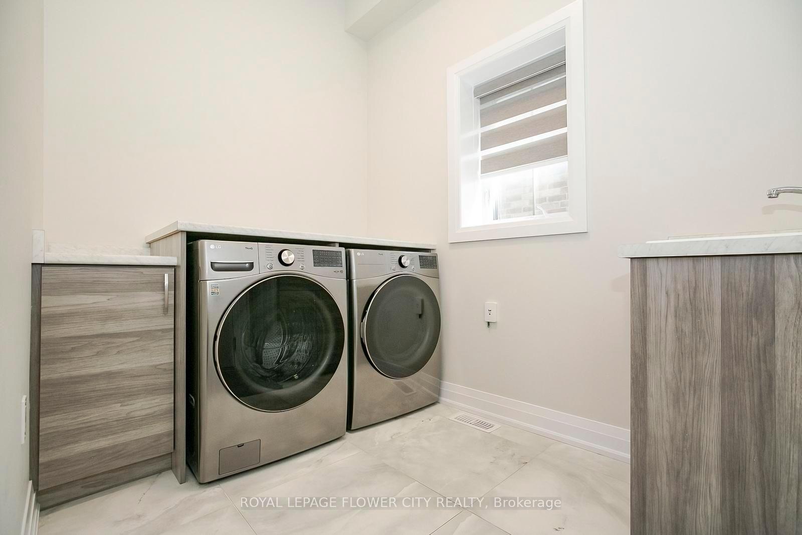 Photo 18 of 174 Shaded Creek Drive, Kitchener — HOMEH