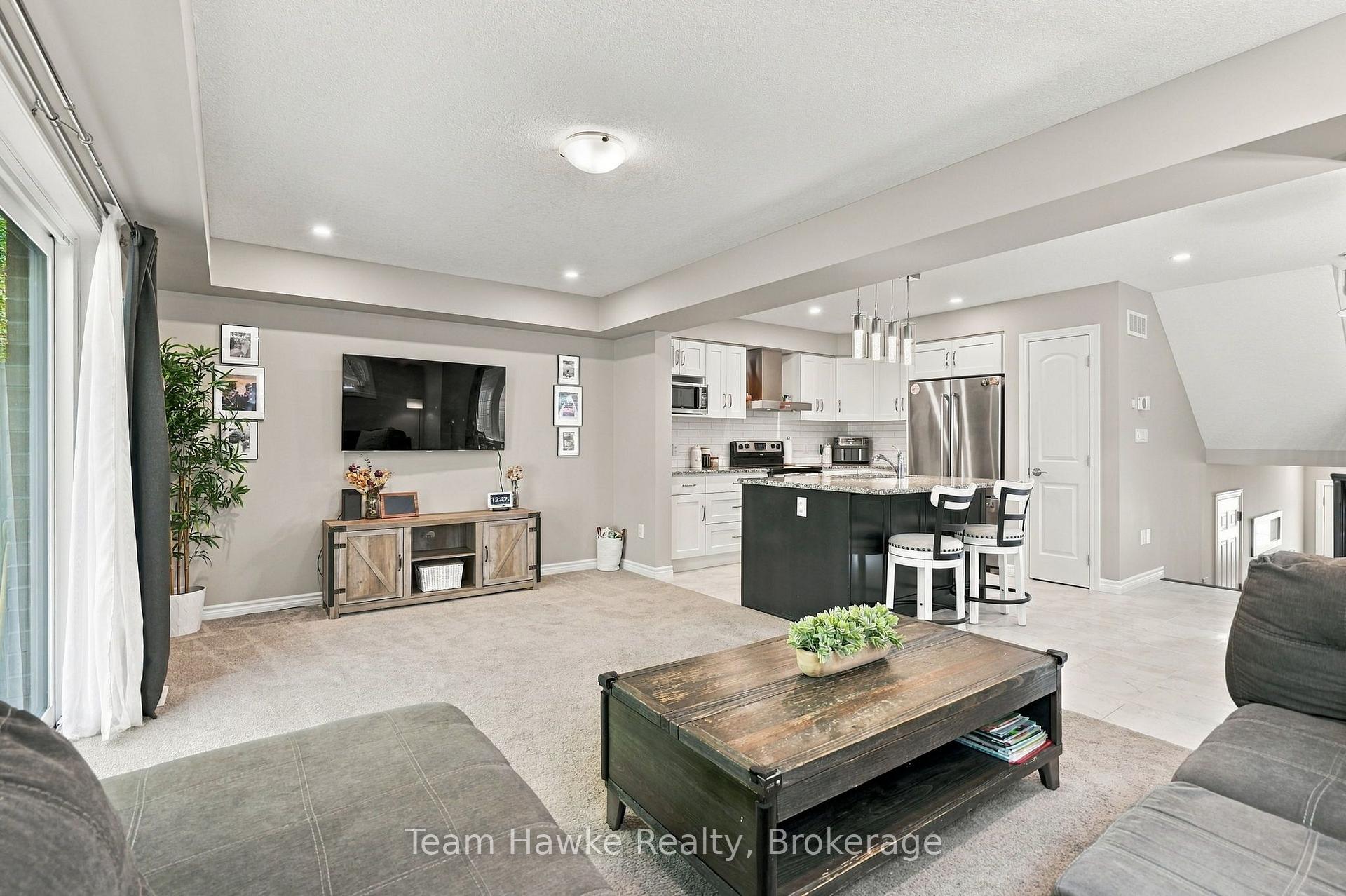 Photo 14 of 952 Cook Drive, Midland — HOMEH