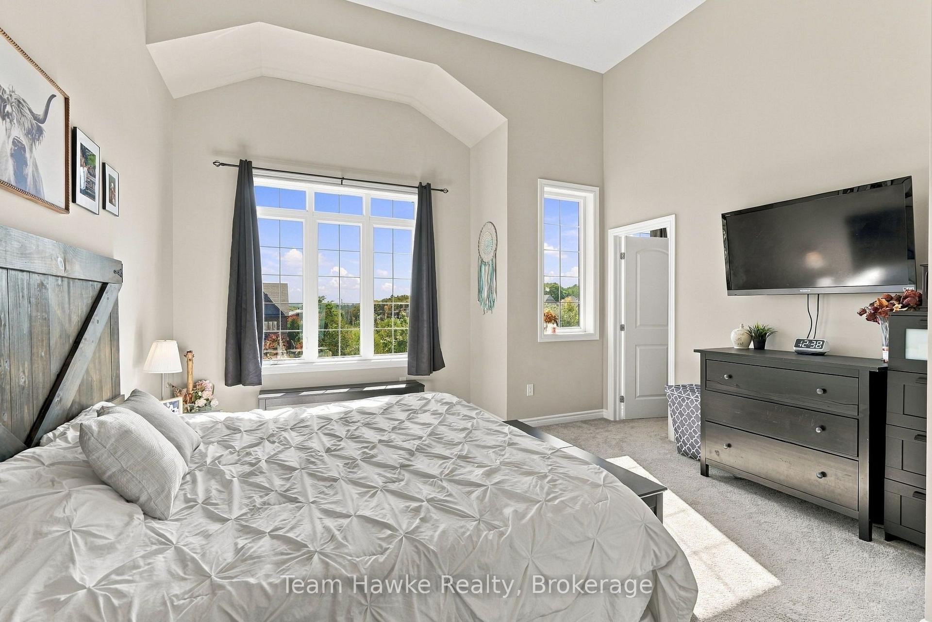 Photo 18 of 952 Cook Drive, Midland — HOMEH