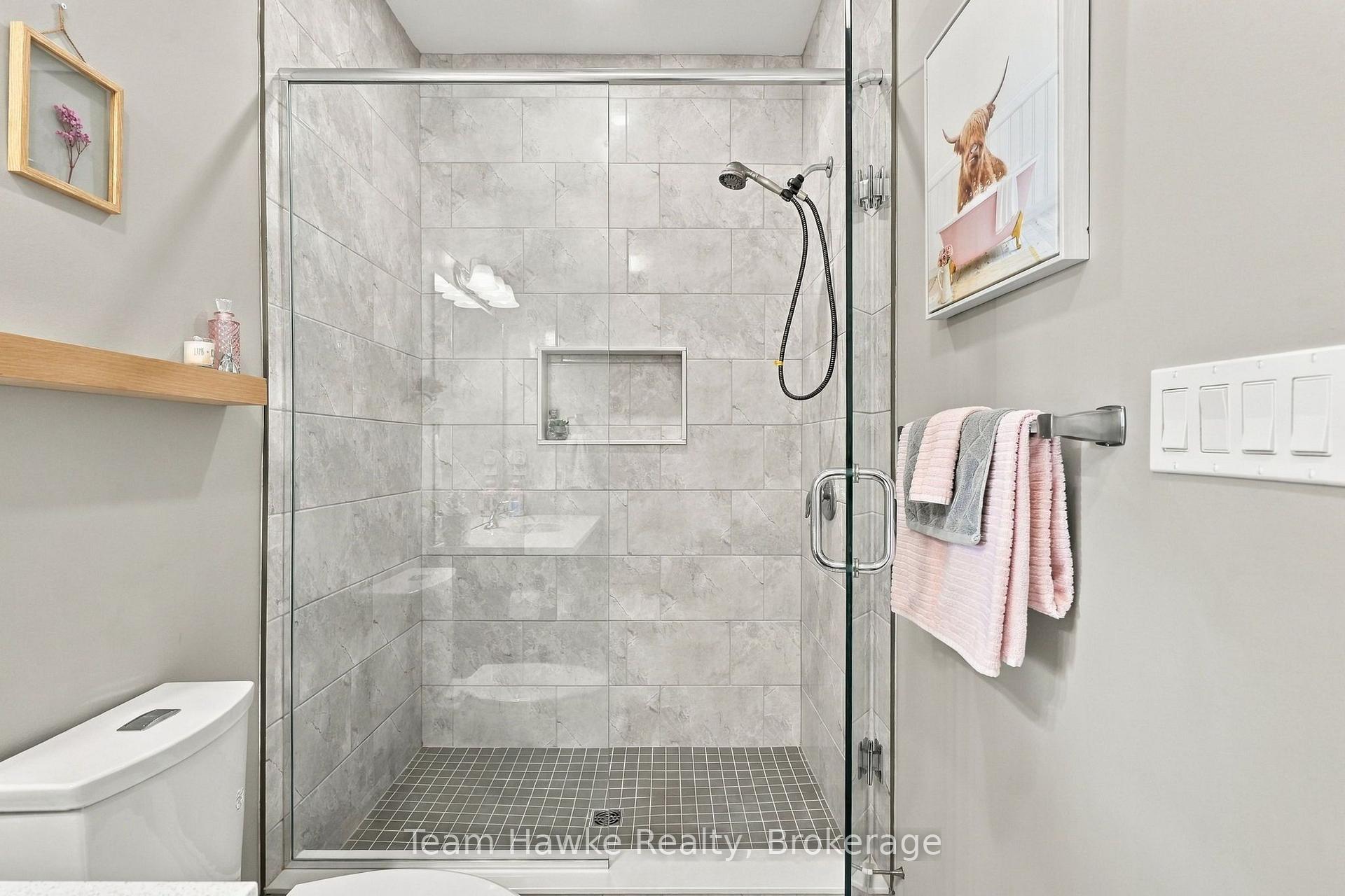 Photo 22 of 952 Cook Drive, Midland — HOMEH
