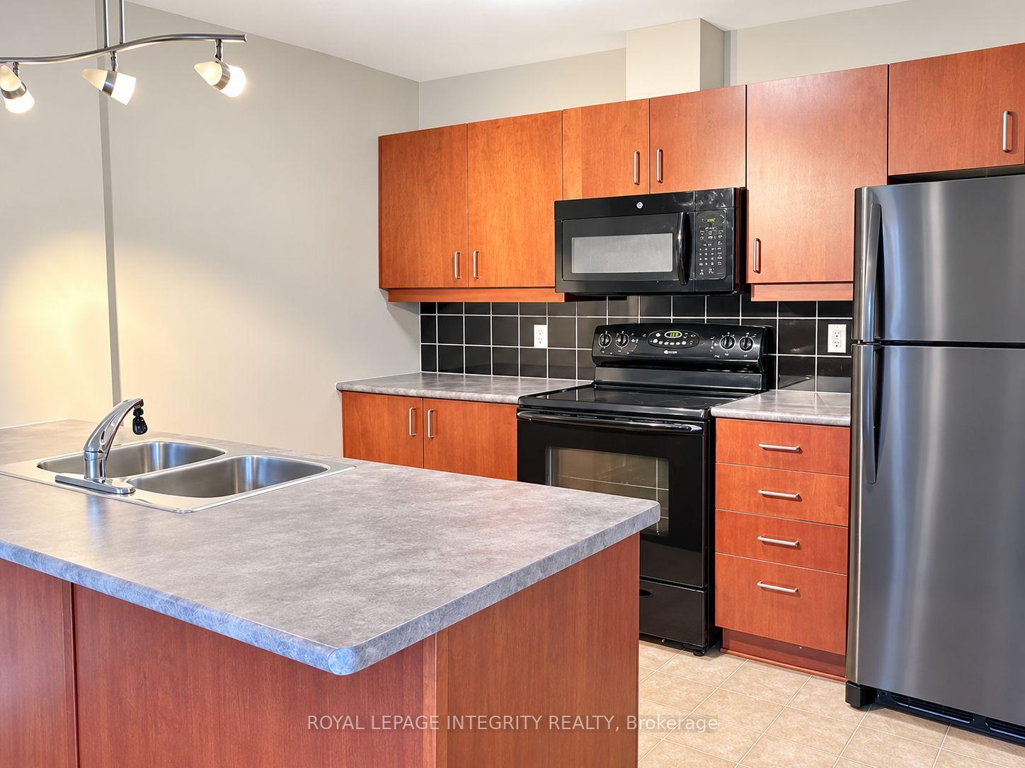 Photo 8 of Unit A, 173 Crestway Drive, Ottawa, Barrhaven East — HOMEH