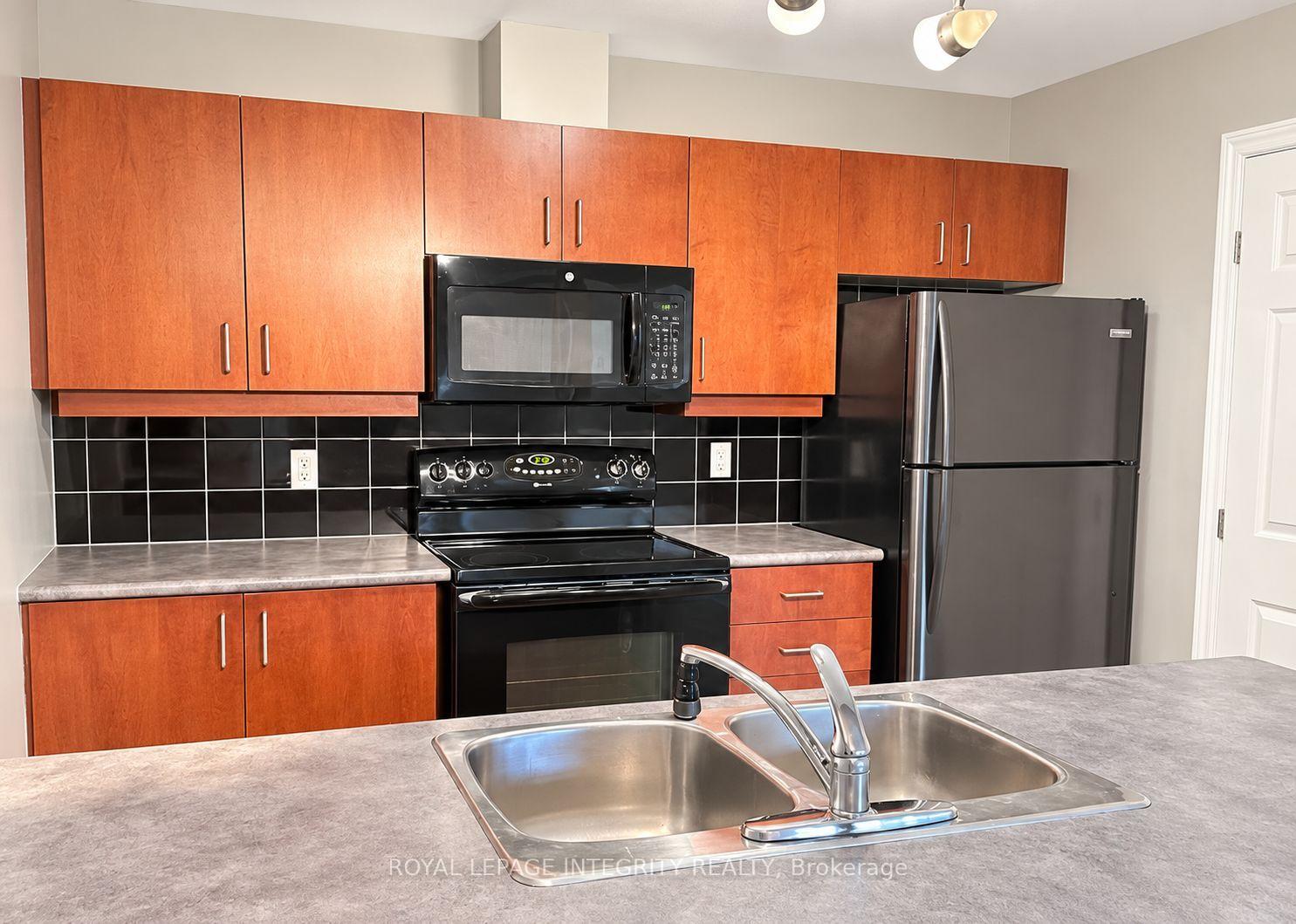 Photo 9 of Unit A, 173 Crestway Drive, Ottawa, Barrhaven East — HOMEH