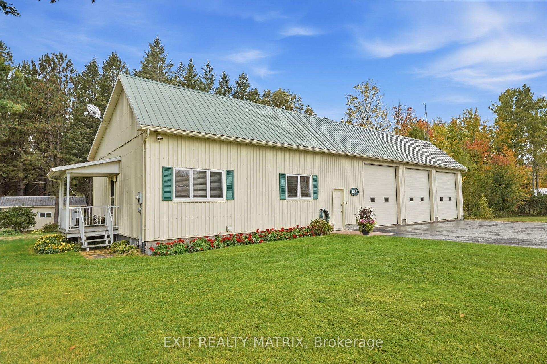 Photo of 656 Ch Station Road