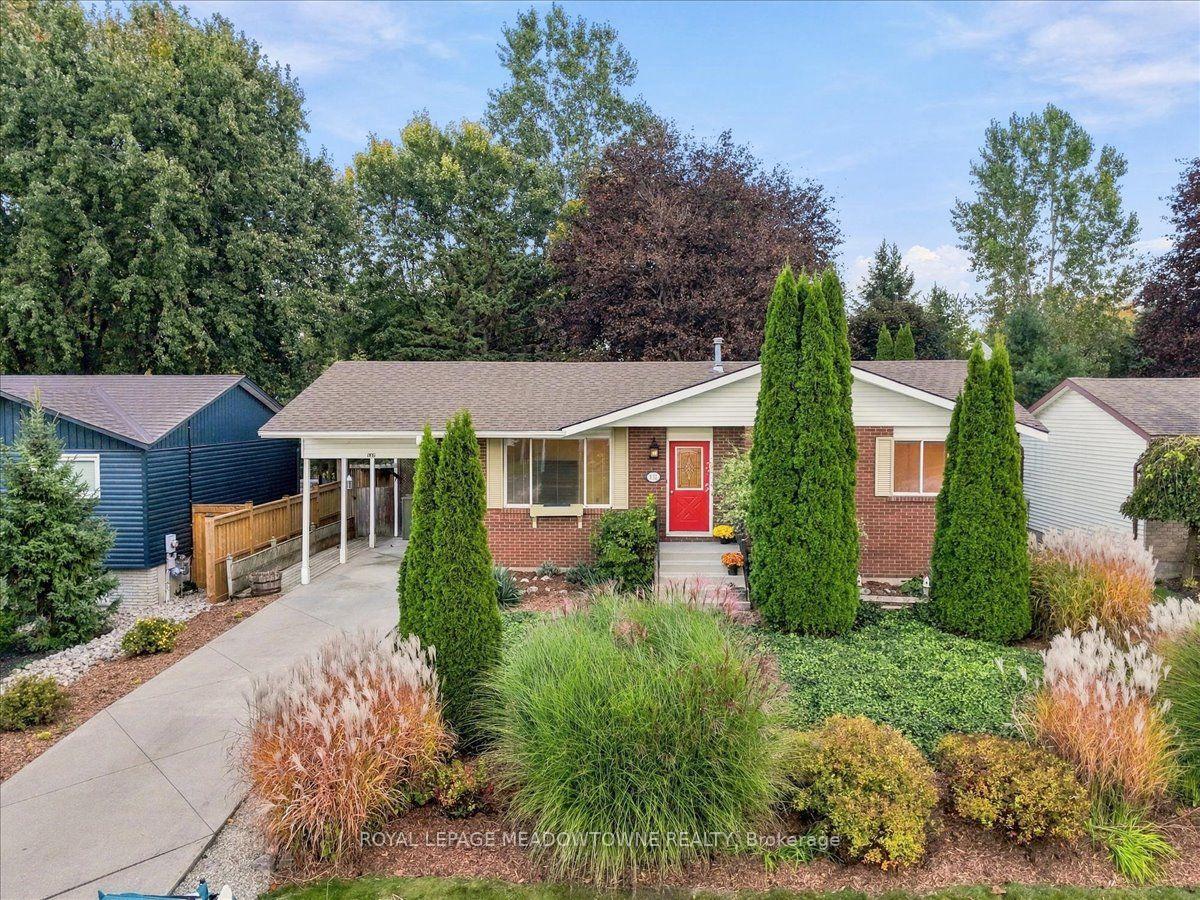 Photo 2 of 137 Orchard Drive, Blue Mountains — HOMEH