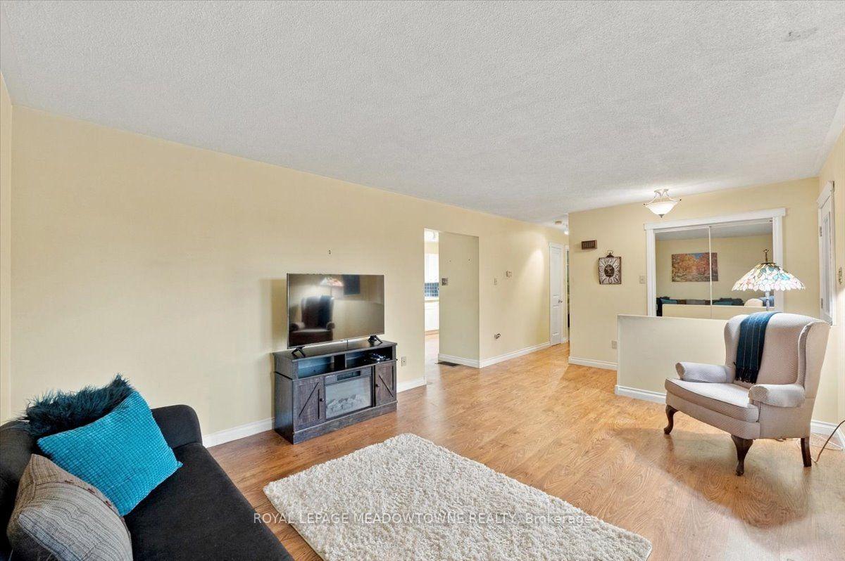 Photo 8 of 137 Orchard Drive, Blue Mountains — HOMEH
