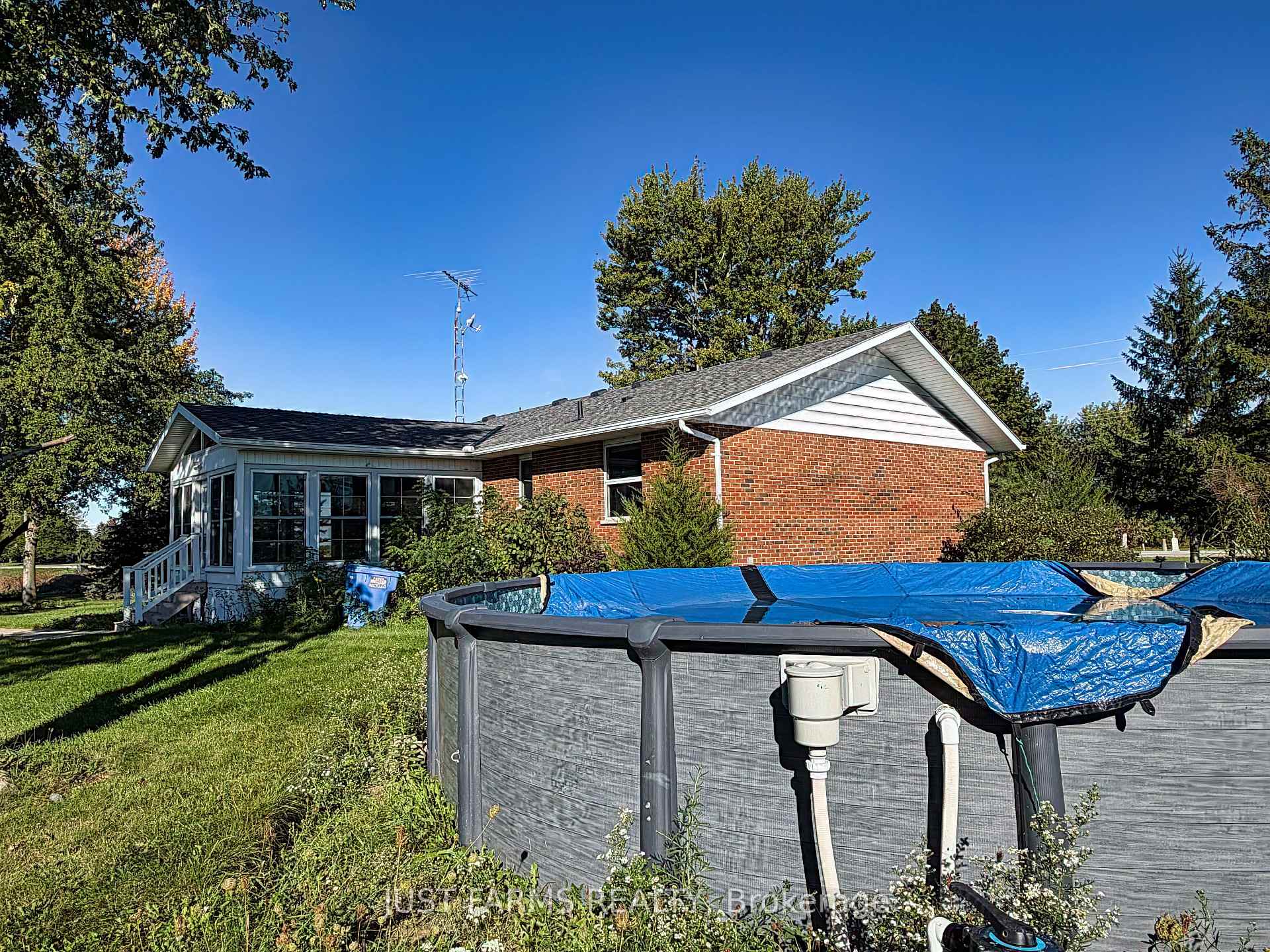 Photo 18 of 21225 County 46 Road, Lakeshore — HOMEH
