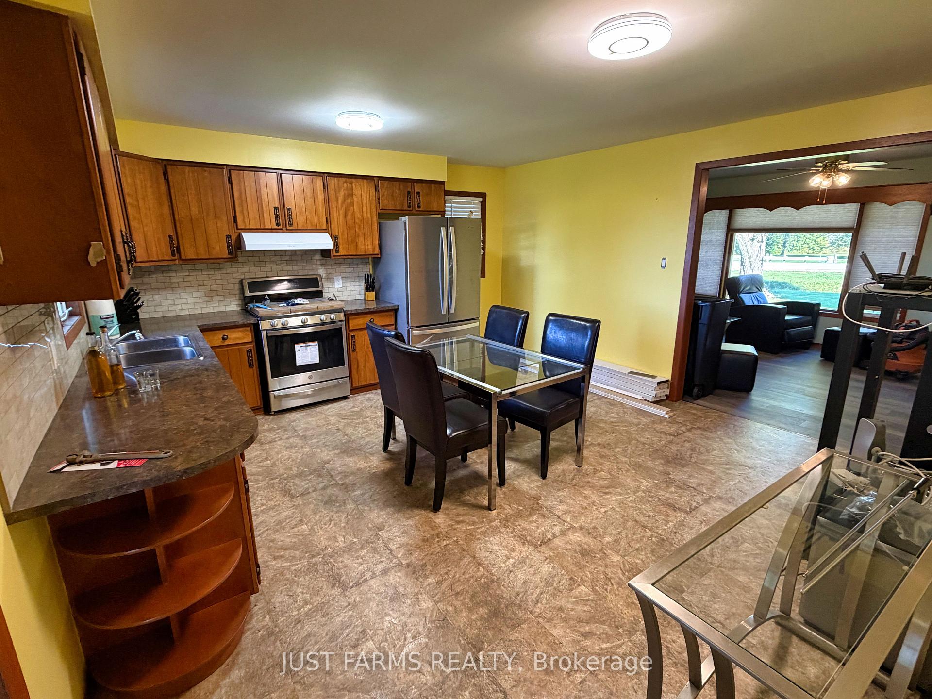 Photo 22 of 21225 County 46 Road, Lakeshore — HOMEH