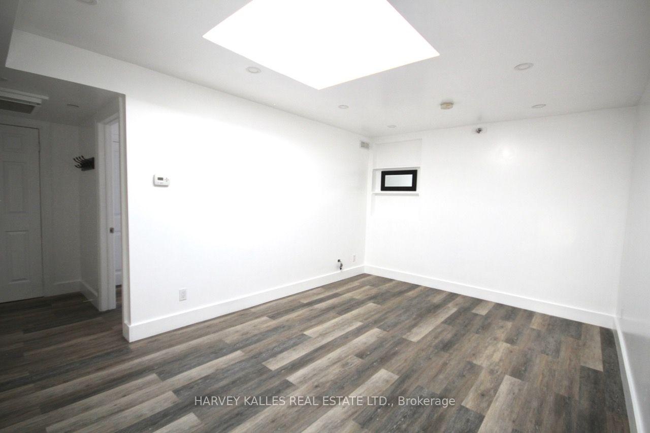 Photo 3 of Unit #4, 58 Rosemount Avenue, North York, Weston — HOMEH