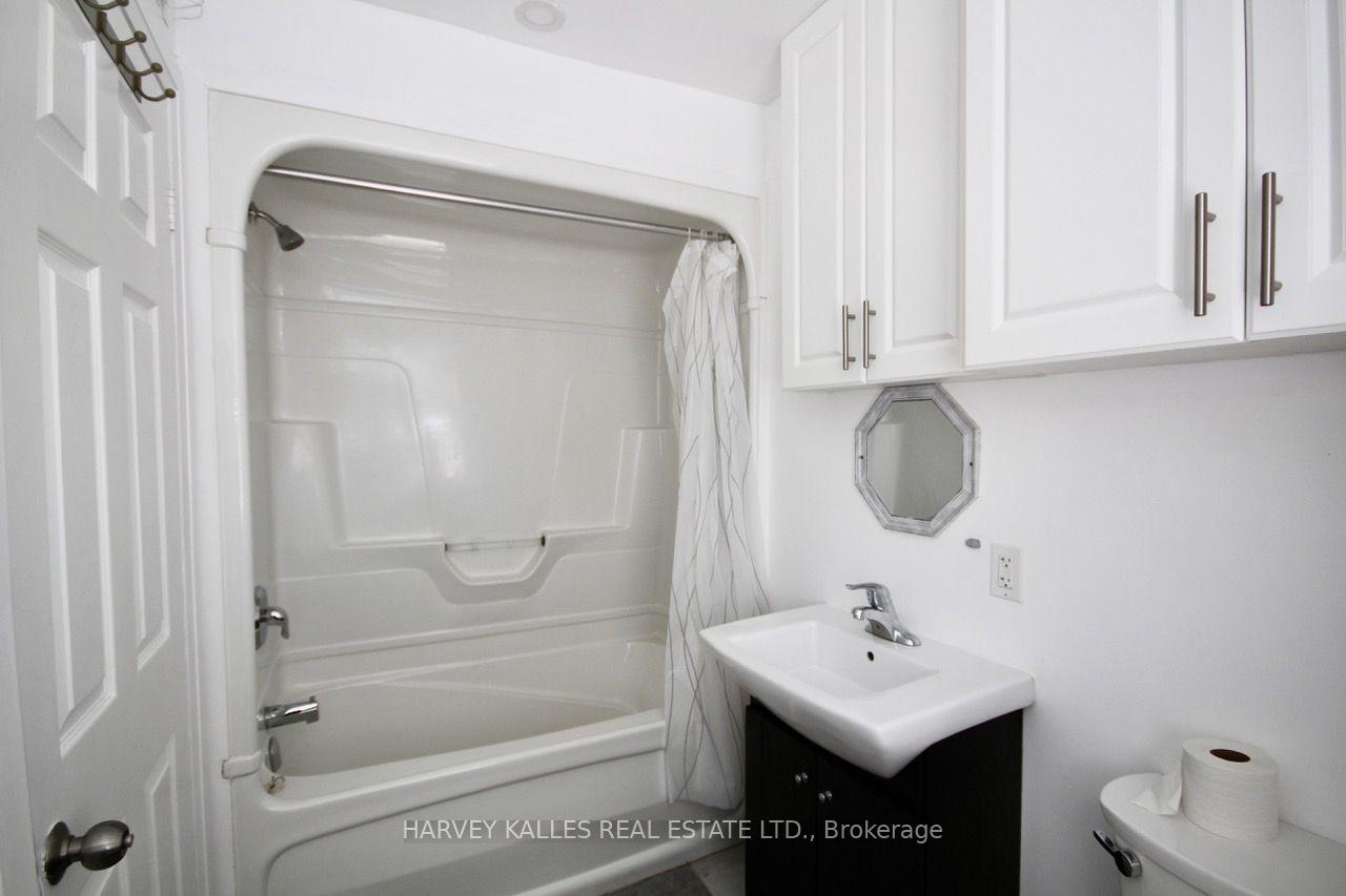Photo 14 of Unit #4, 58 Rosemount Avenue, North York, Weston — HOMEH