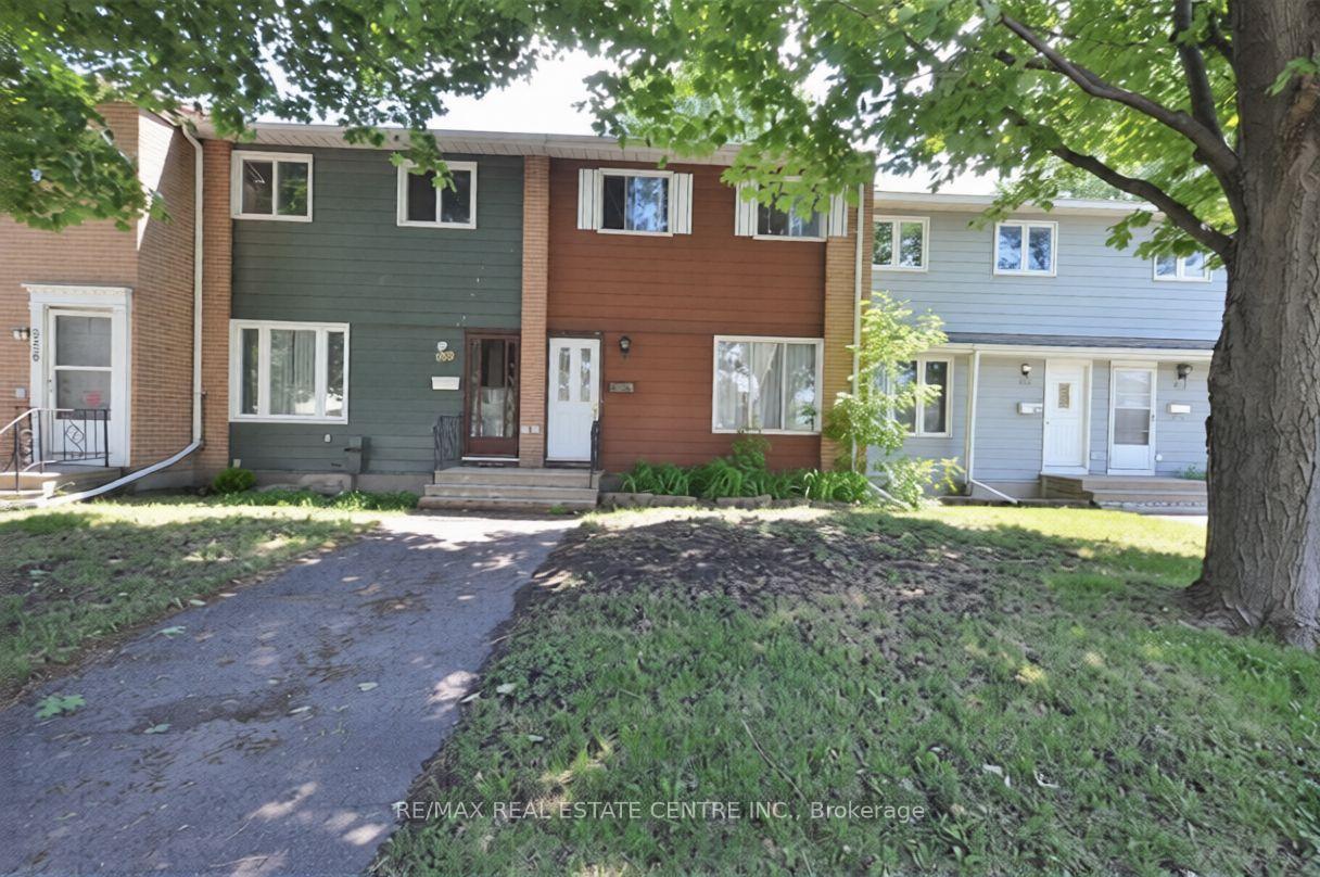 Photo 2 of 960 Meadowlands Drive, Ottawa, Carleton Heights — HOMEH