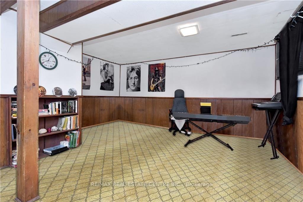Photo 15 of 960 Meadowlands Drive, Ottawa, Carleton Heights — HOMEH