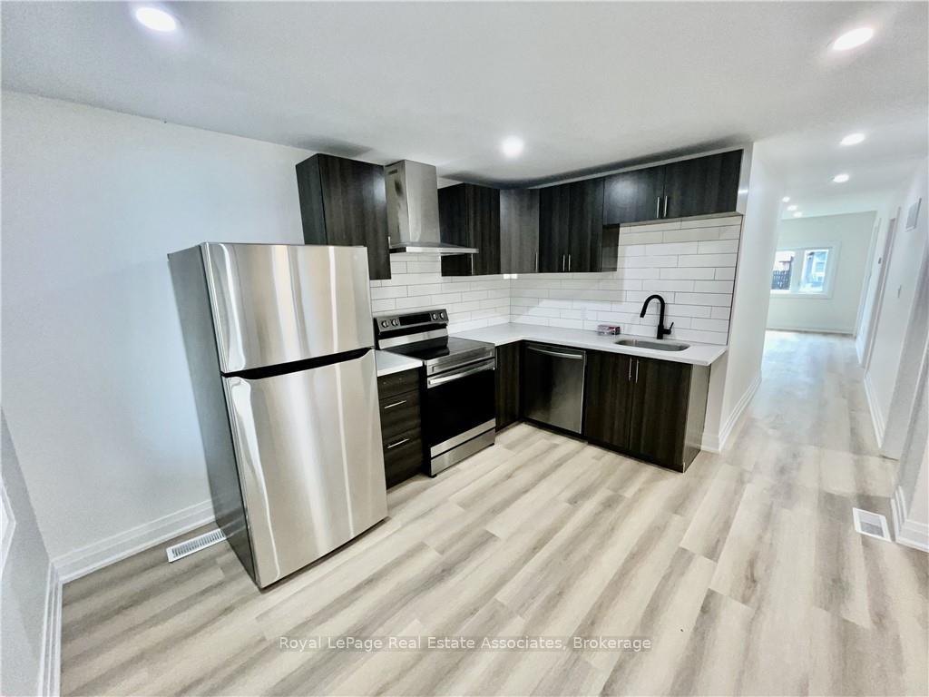 Photo 2 of Unit Upper, 289 Fairfield Avenue, Hamilton, Homeside — HOMEH