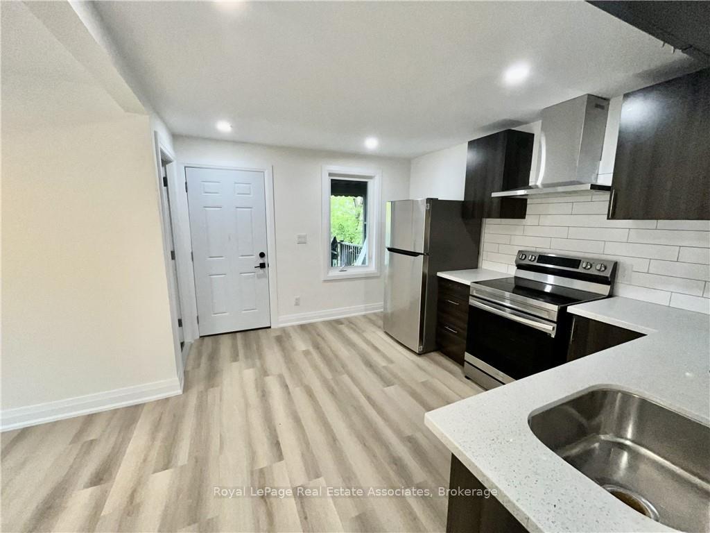 Photo 3 of Unit Upper, 289 Fairfield Avenue, Hamilton, Homeside — HOMEH