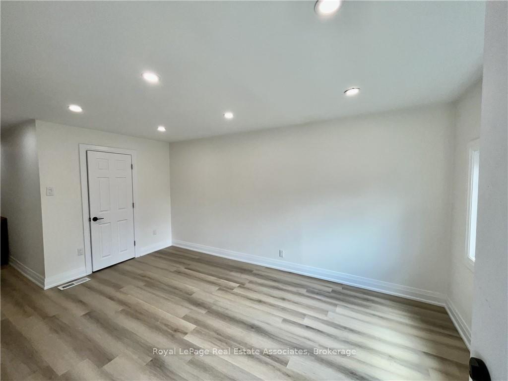 Photo 4 of Unit Upper, 289 Fairfield Avenue, Hamilton, Homeside — HOMEH
