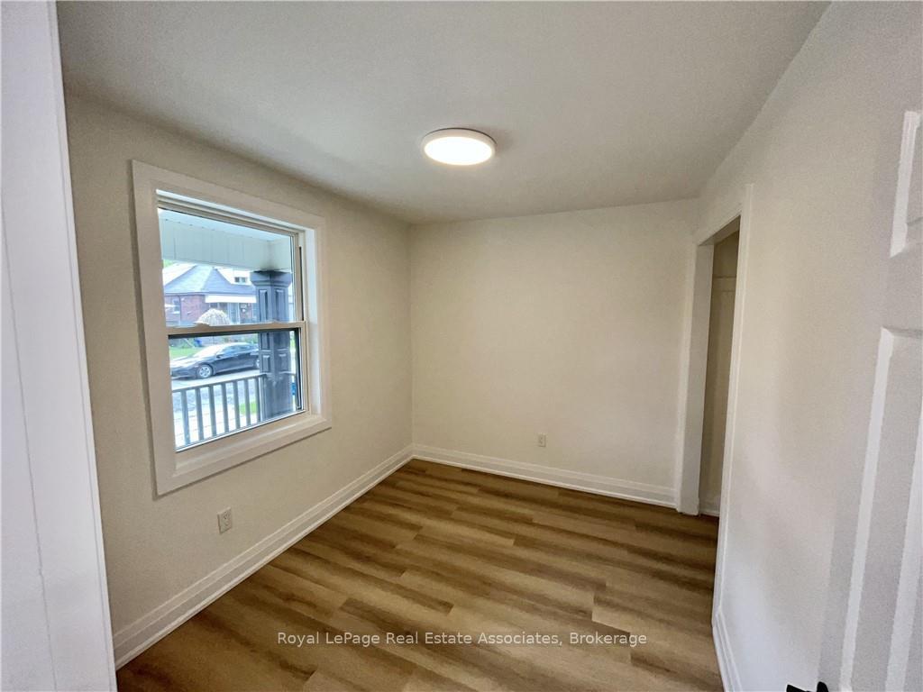 Photo 9 of Unit Upper, 289 Fairfield Avenue, Hamilton, Homeside — HOMEH