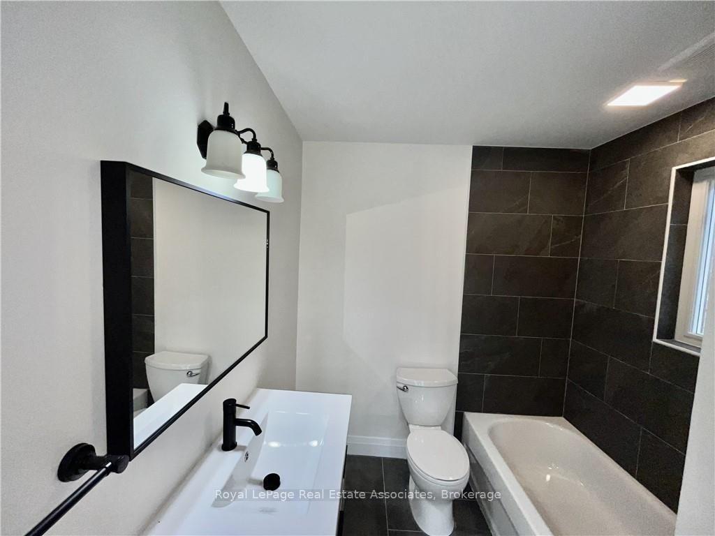 Photo 11 of Unit Upper, 289 Fairfield Avenue, Hamilton, Homeside — HOMEH