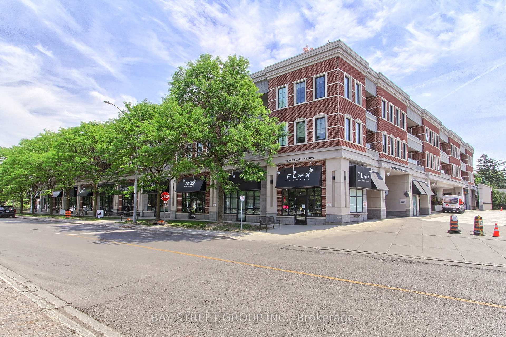 Photo 2 of Unit 312, 20 Fred Varley Drive, Markham, Unionville — HOMEH