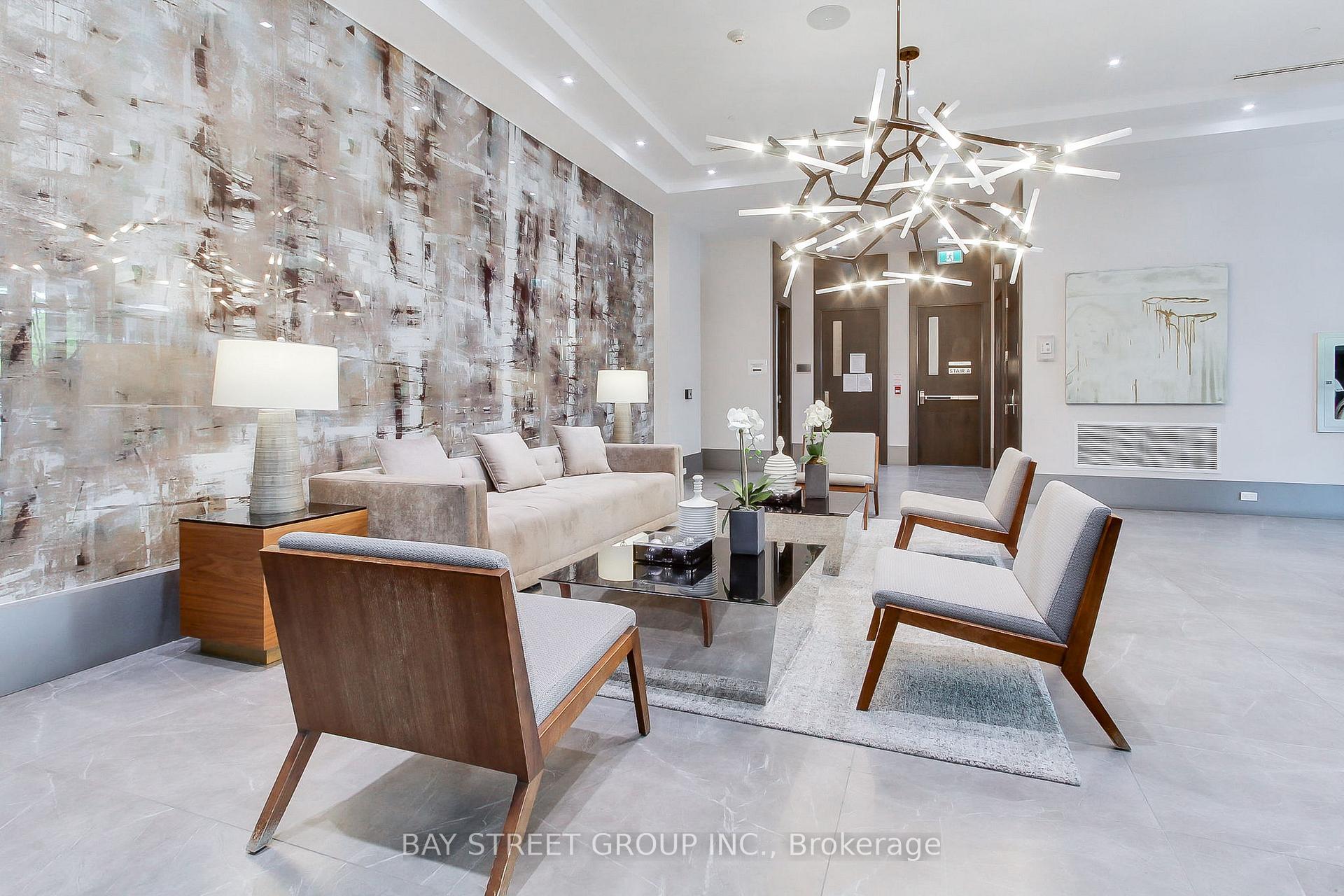 Photo 3 of Unit 312, 20 Fred Varley Drive, Markham, Unionville — HOMEH