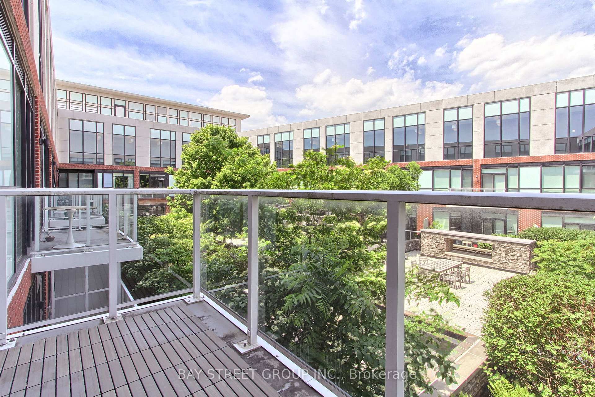 Photo 20 of Unit 312, 20 Fred Varley Drive, Markham, Unionville — HOMEH
