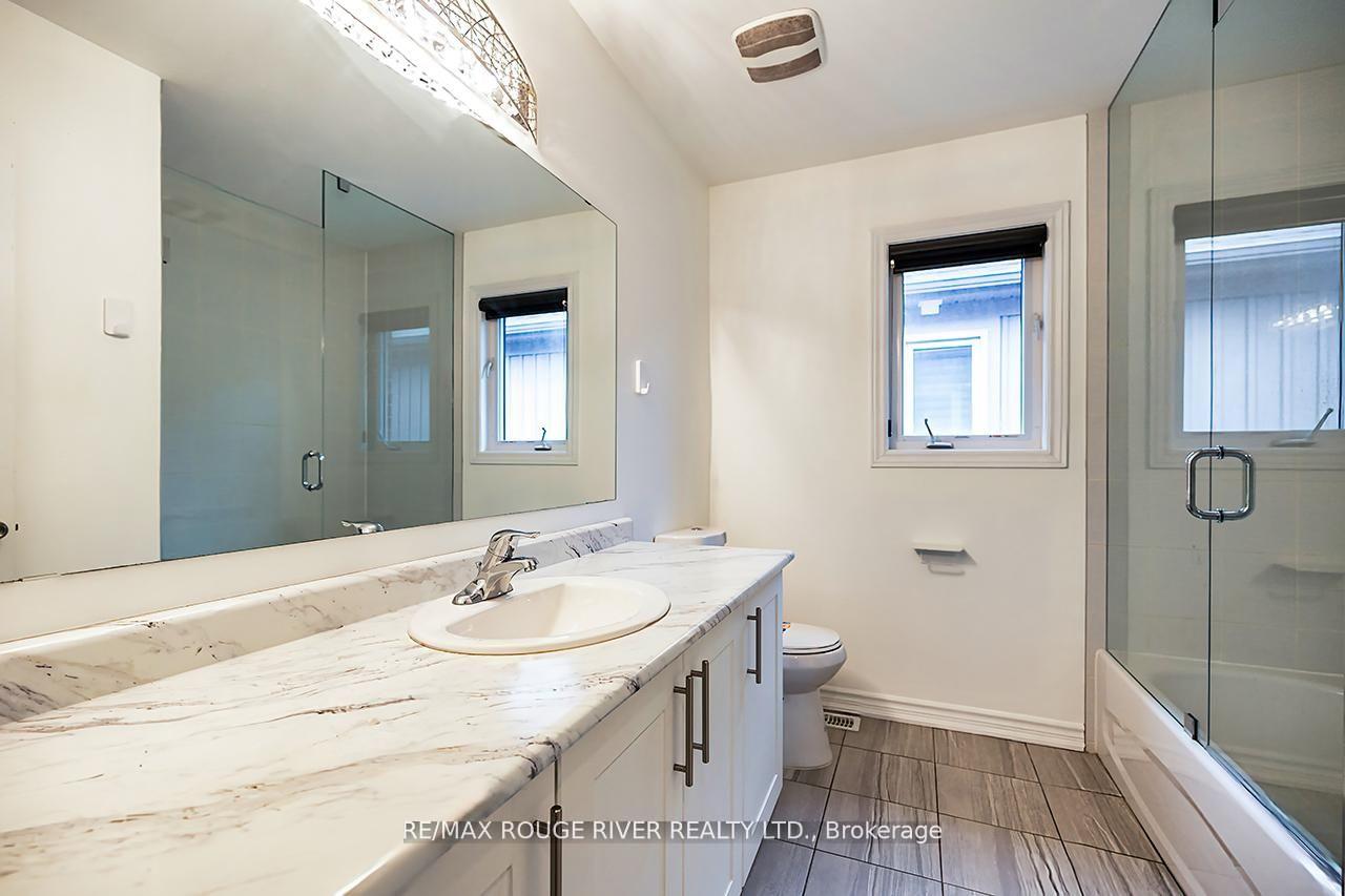 Photo 32 of 10 Moses Crescent, Clarington, Bowmanville — HOMEH