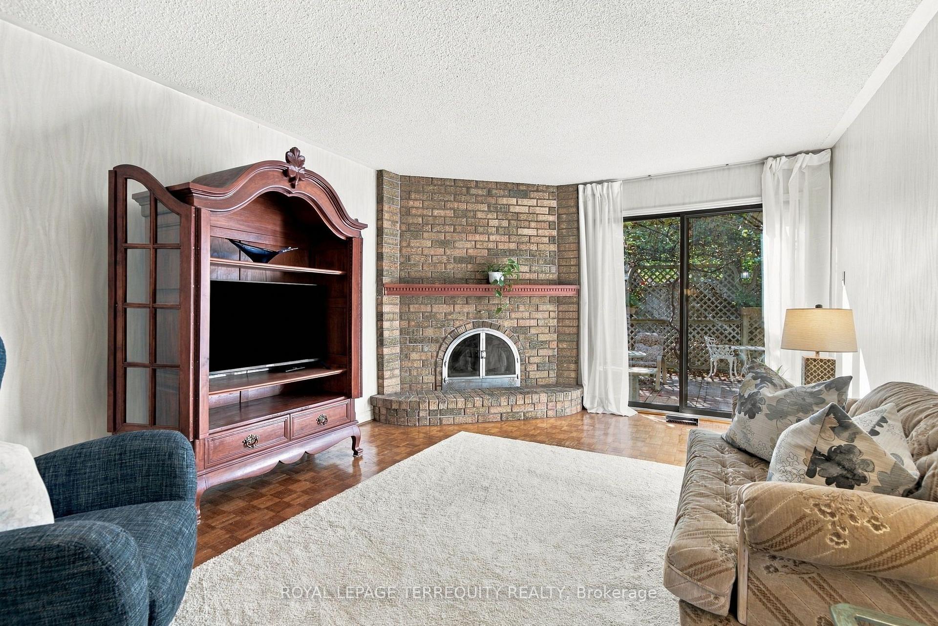 Photo 18 of 8 Mallory Avenue, Markham, Milliken Mills East — HOMEH