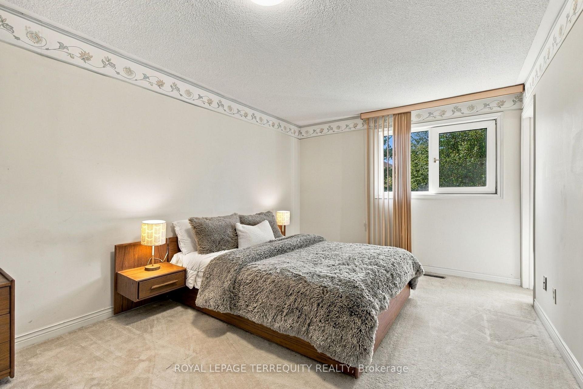 Photo 23 of 8 Mallory Avenue, Markham, Milliken Mills East — HOMEH