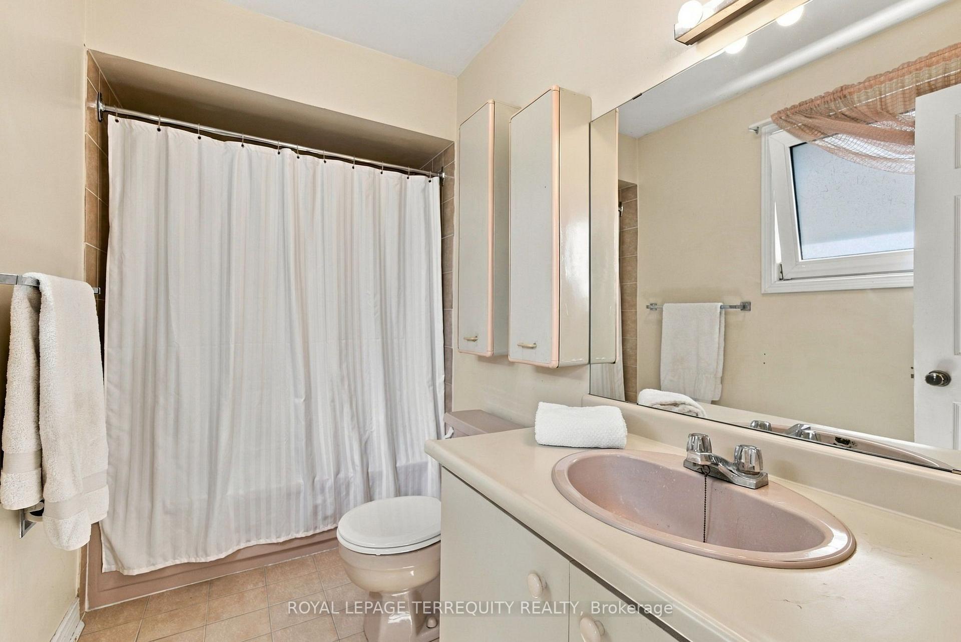 Photo 26 of 8 Mallory Avenue, Markham, Milliken Mills East — HOMEH