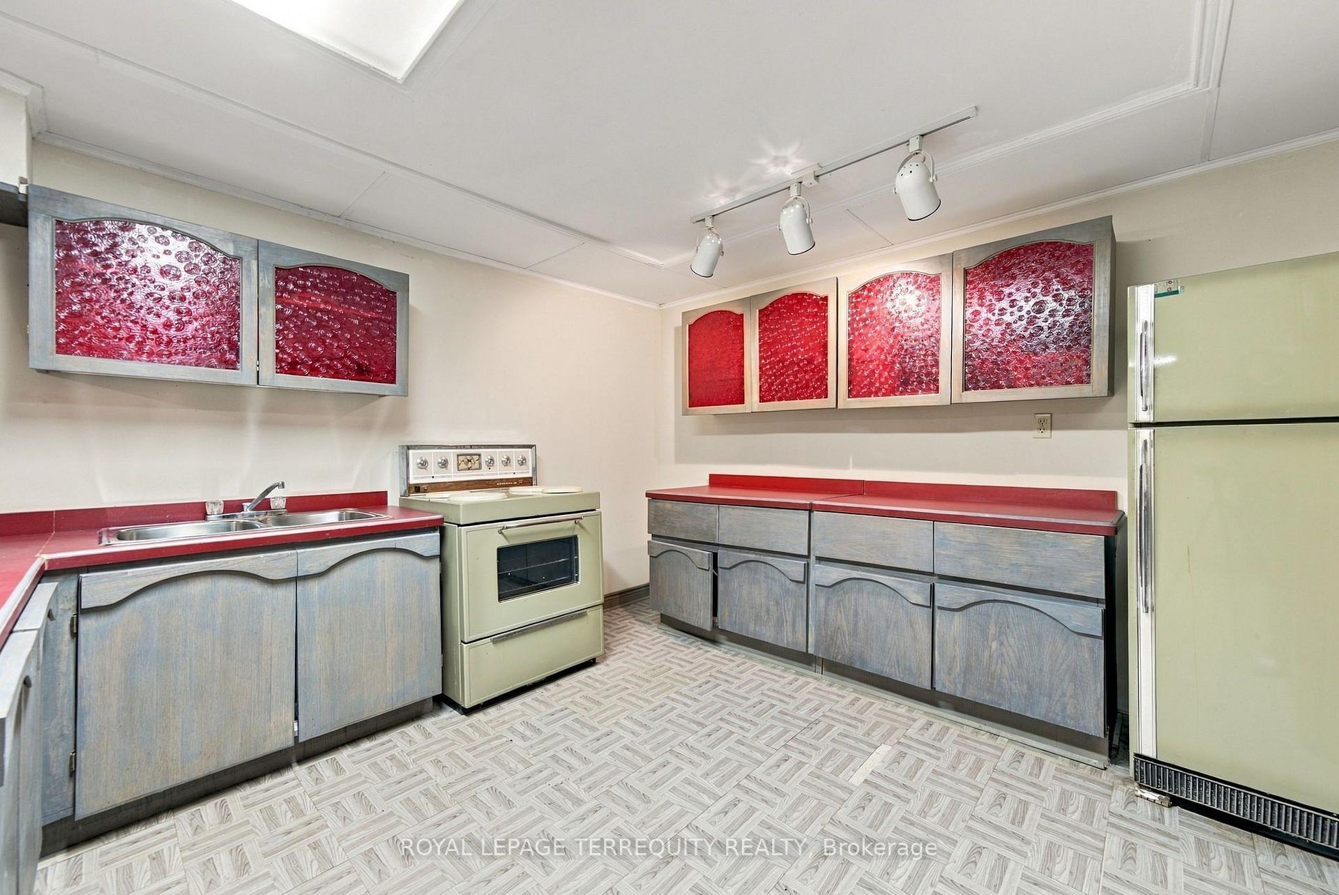 Photo 43 of 8 Mallory Avenue, Markham, Milliken Mills East — HOMEH