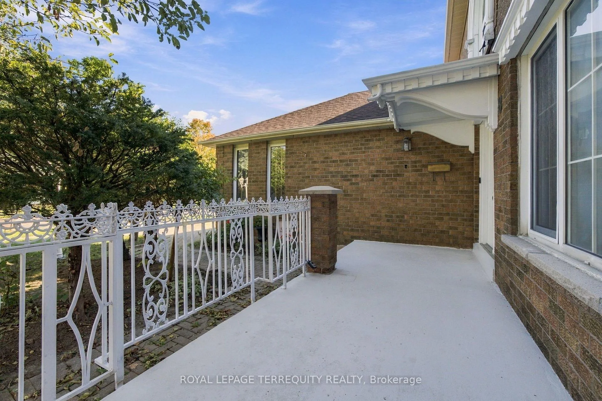 Photo 6 of 8 Mallory Avenue, Markham, Milliken Mills East — HOMEH