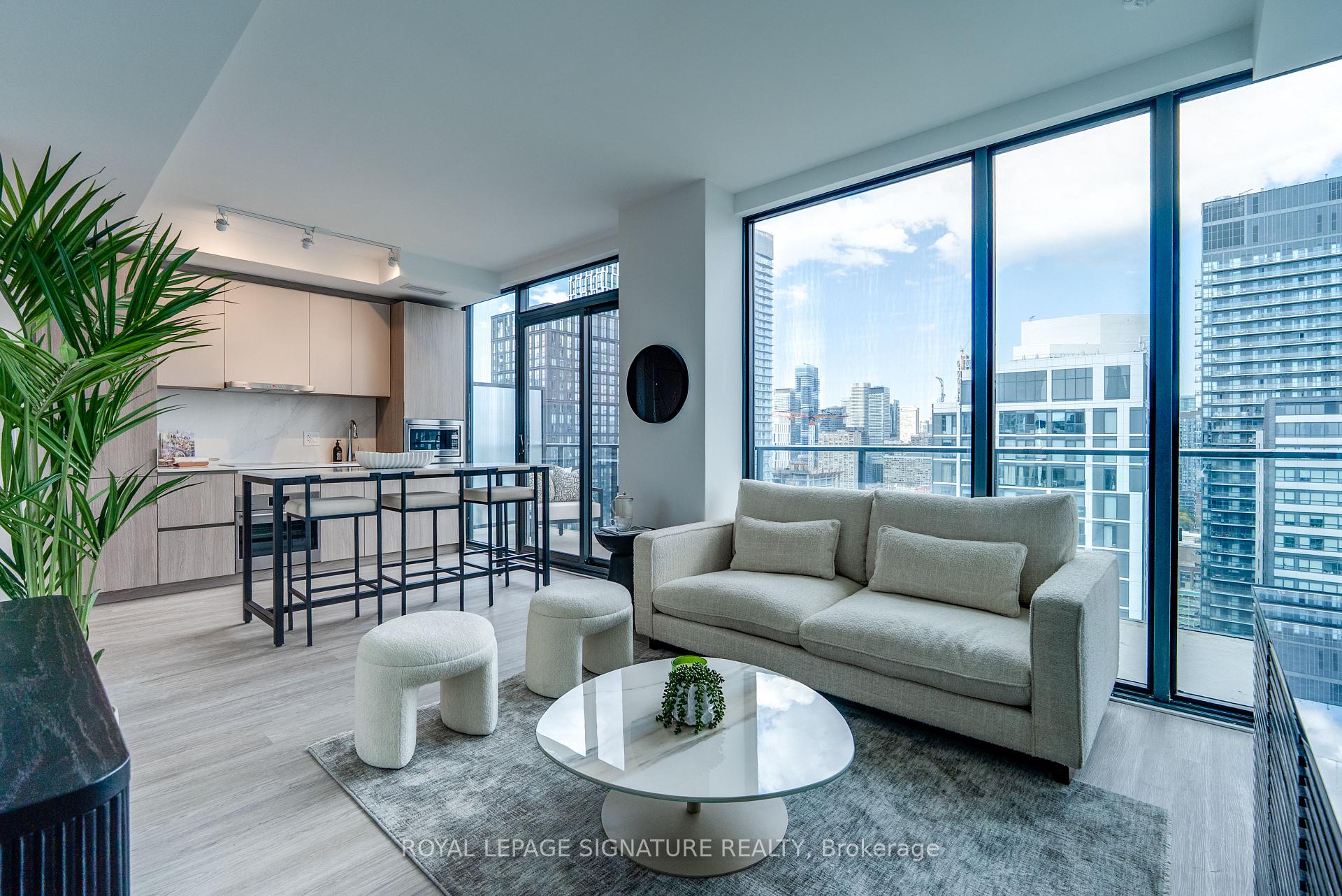 Photo of Unit 3205, 47 Mutual Street