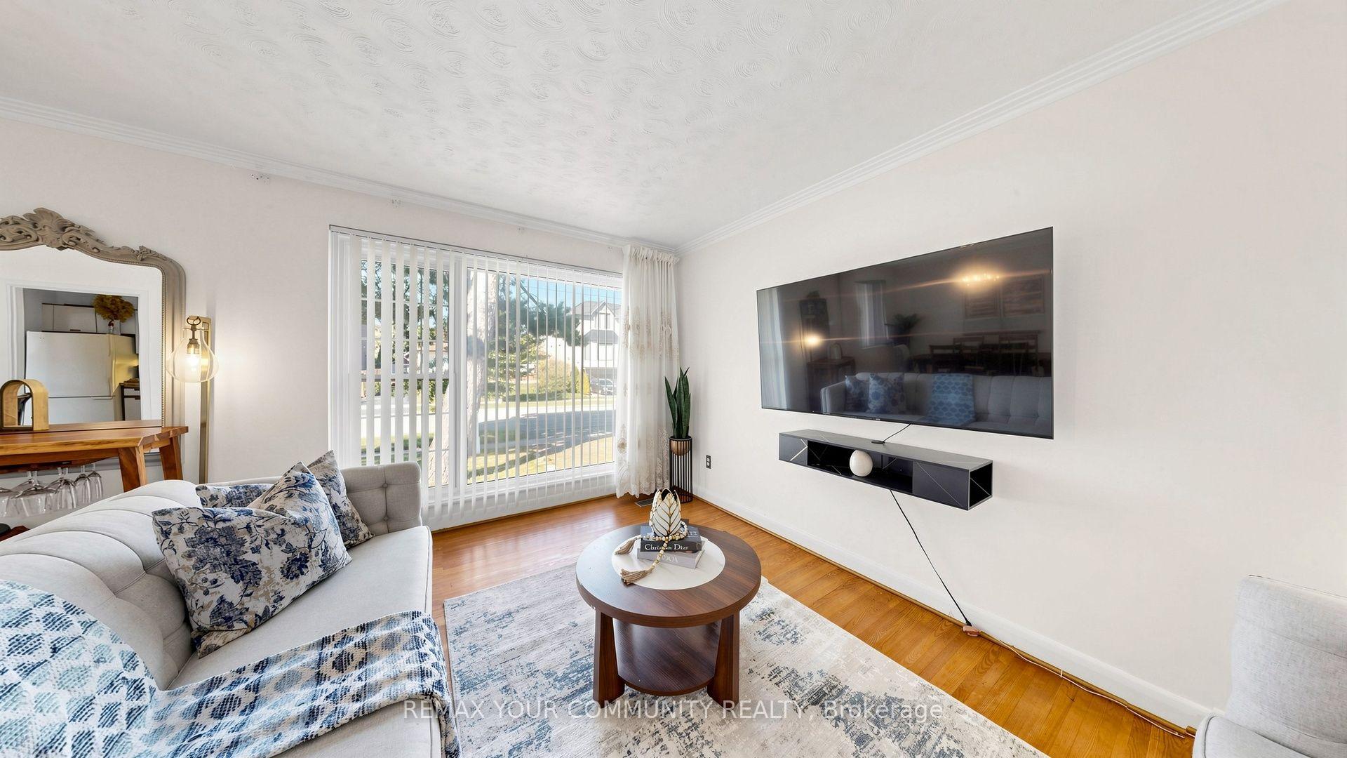 Photo 5 of 487 Hounslow Avenue, North York, Willowdale West — HOMEH
