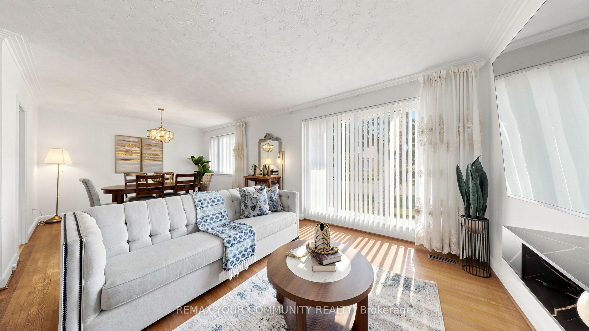 Photo 6 of 487 Hounslow Avenue, North York, Willowdale West — HOMEH