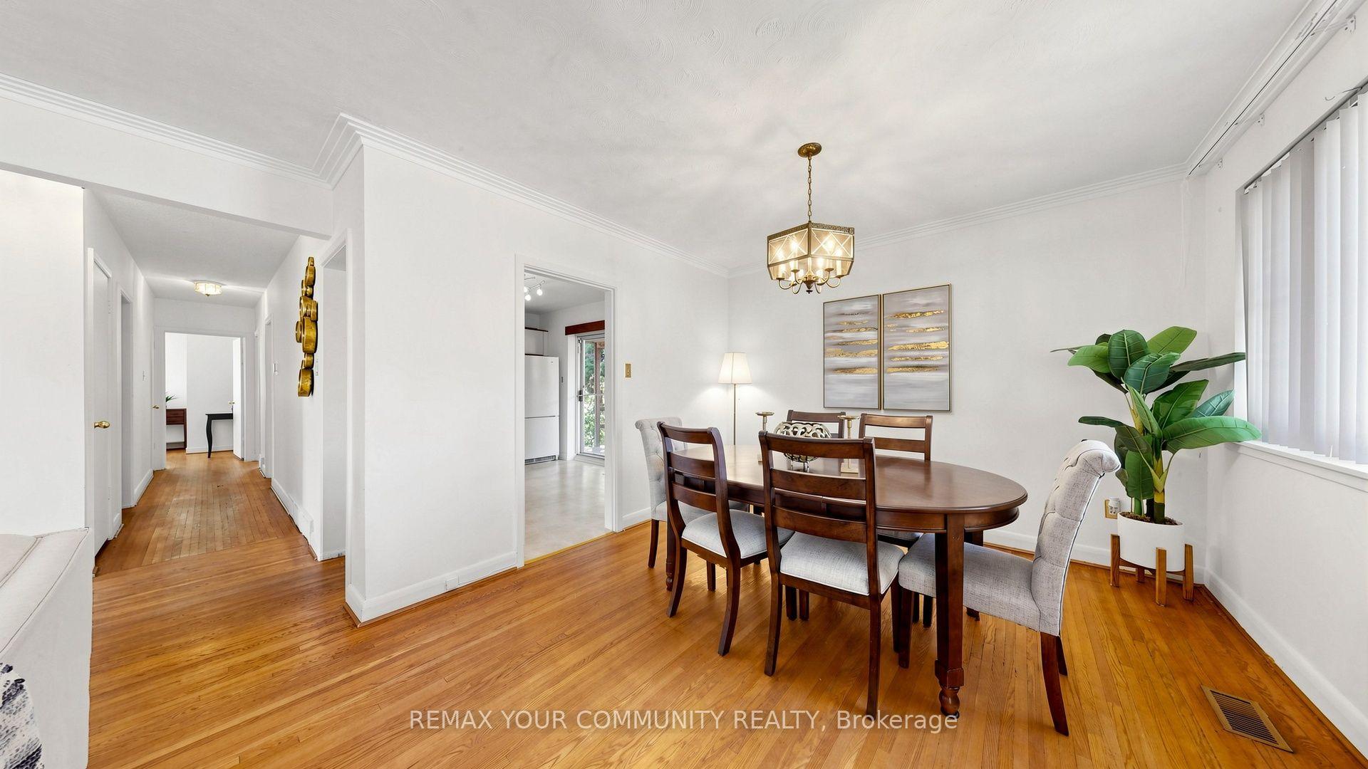 Photo 9 of 487 Hounslow Avenue, North York, Willowdale West — HOMEH