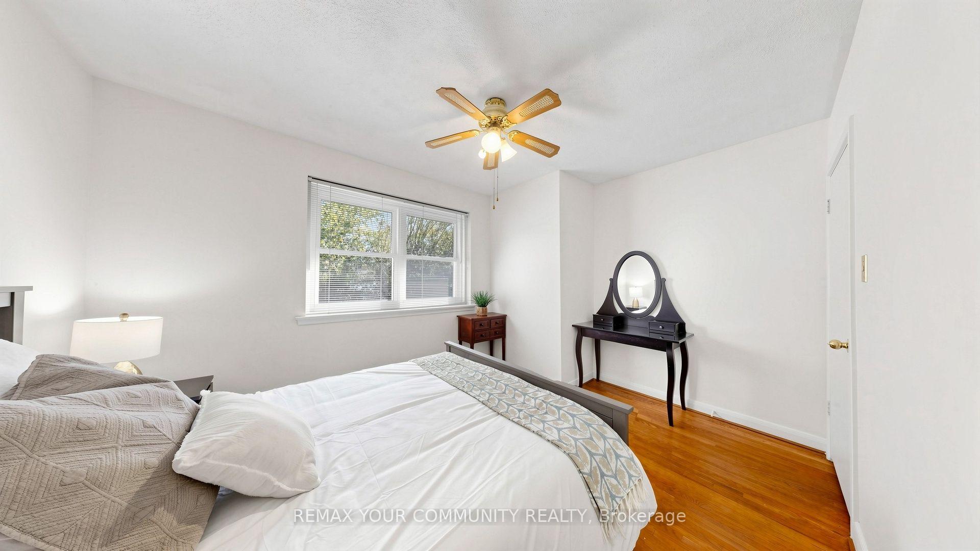 Photo 24 of 487 Hounslow Avenue, North York, Willowdale West — HOMEH