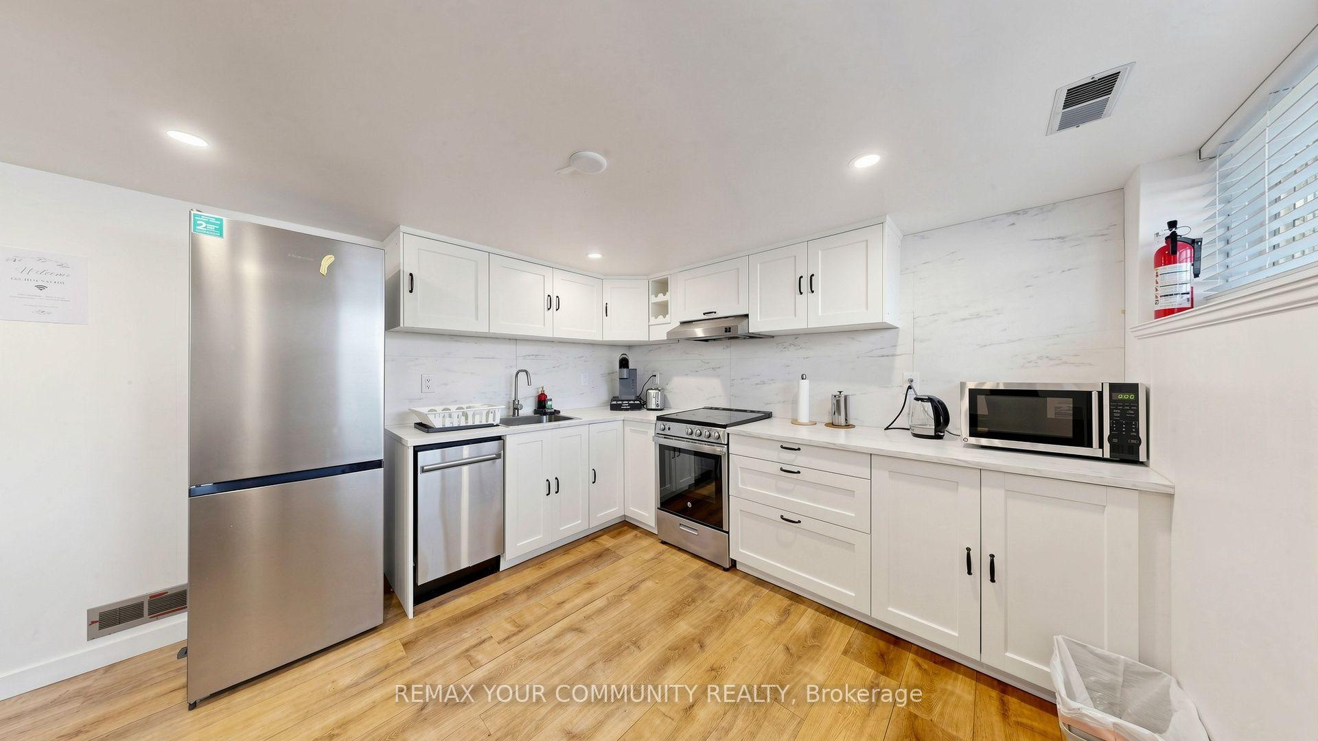 Photo 35 of 487 Hounslow Avenue, North York, Willowdale West — HOMEH