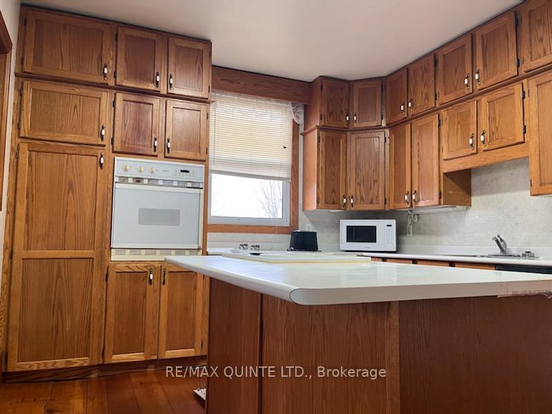 Photo 11 of 3511 County Road 1, Prince Edward County, Hallowell Ward — HOMEH