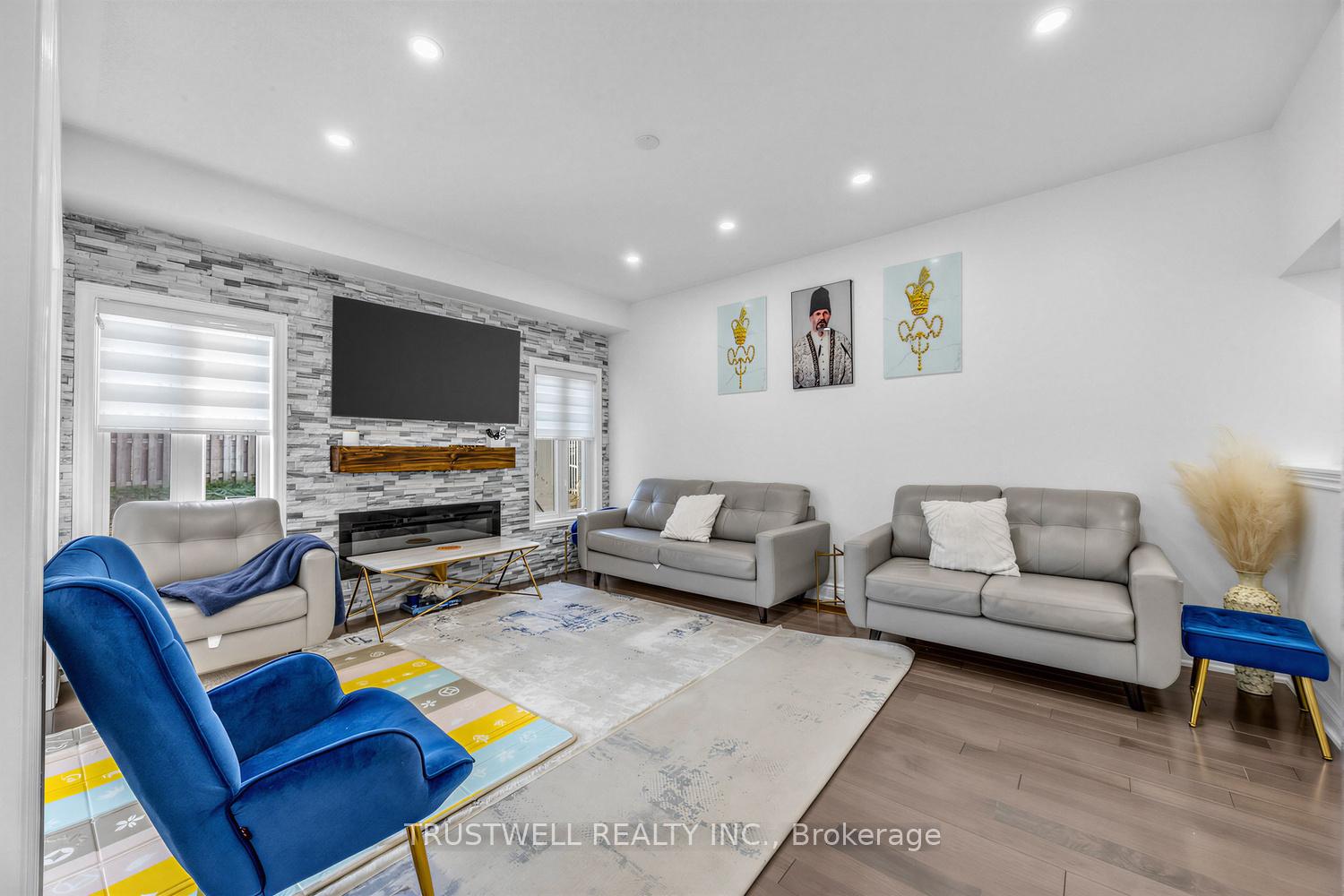 Photo 5 of 3 Waldron Court, Ajax, Northwest Ajax — HOMEH