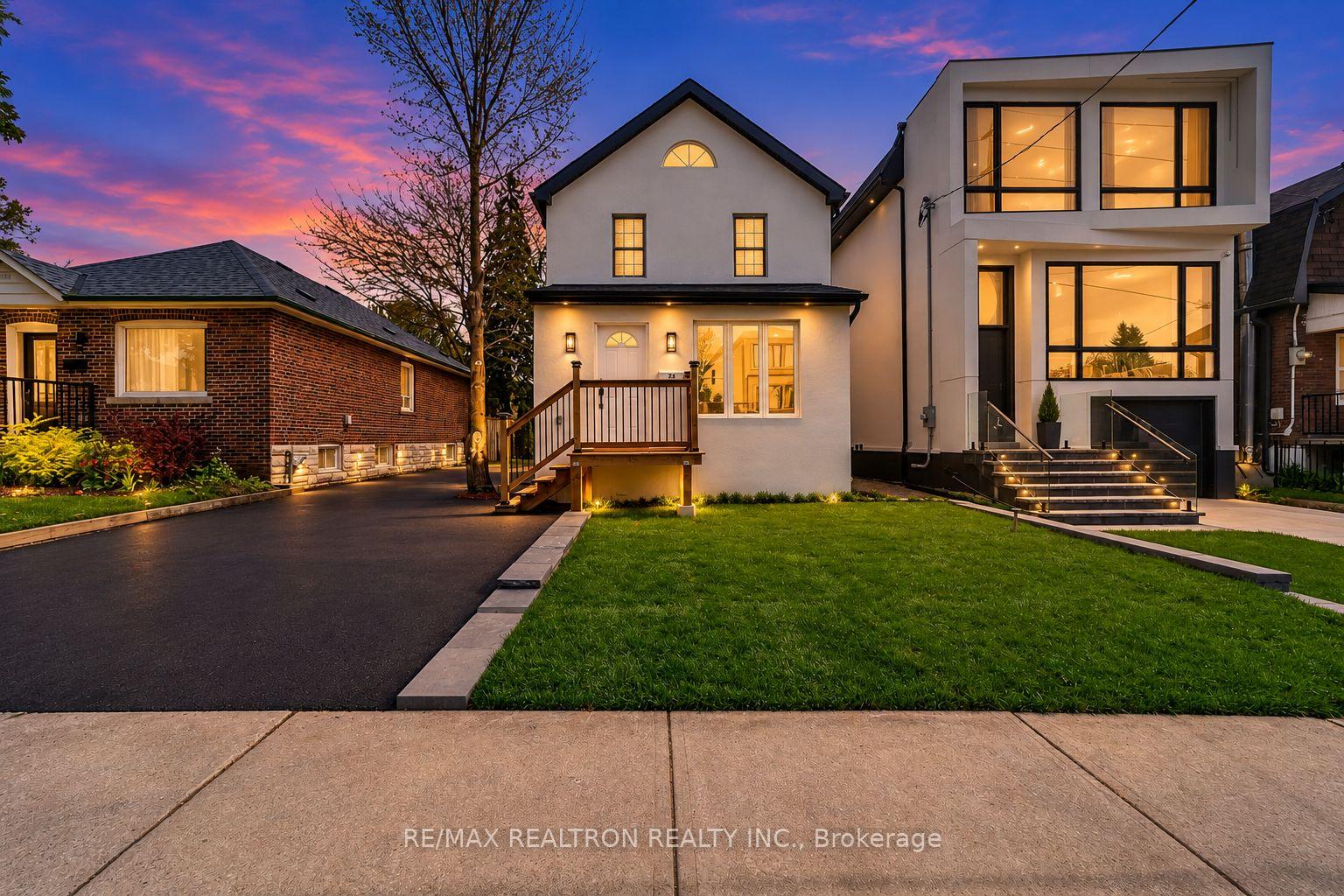 Photo 2 of 23 Sixteenth Street, Etobicoke, New Toronto — HOMEH