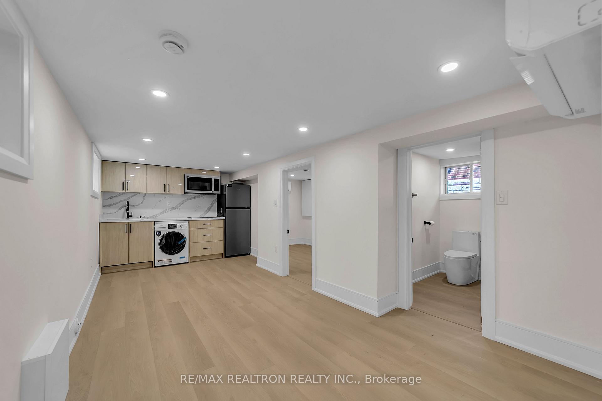 Photo 31 of 23 Sixteenth Street, Etobicoke, New Toronto — HOMEH