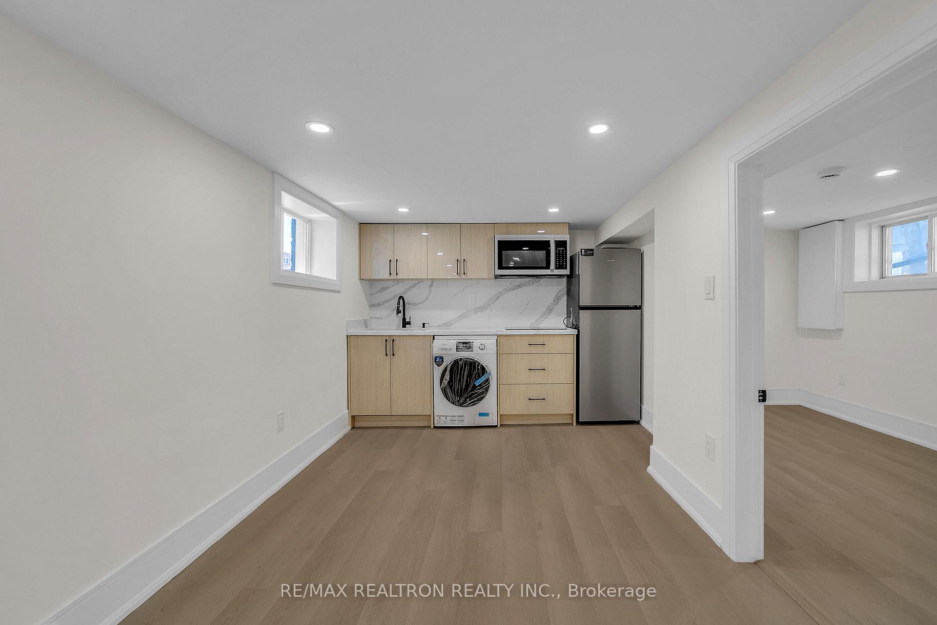Photo 36 of 23 Sixteenth Street, Etobicoke, New Toronto — HOMEH