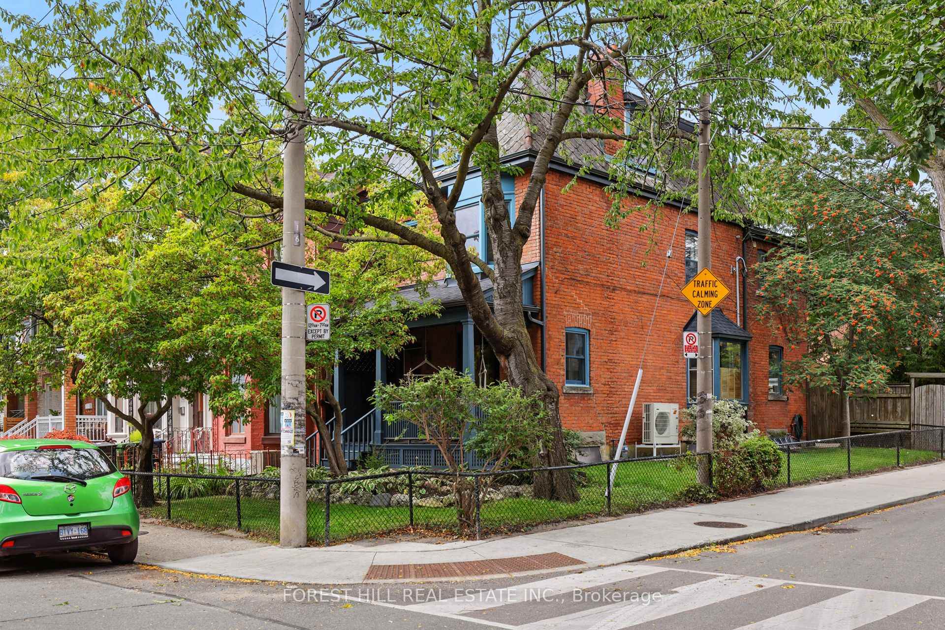 Photo 3 of 54 Afton Avenue, Toronto, Little Portugal — HOMEH