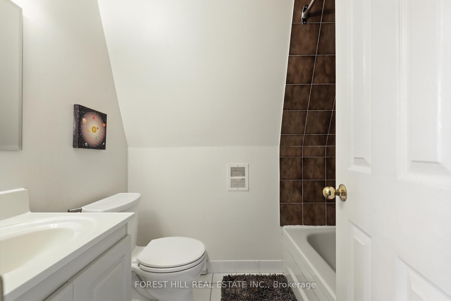 Photo 30 of 54 Afton Avenue, Toronto, Little Portugal — HOMEH