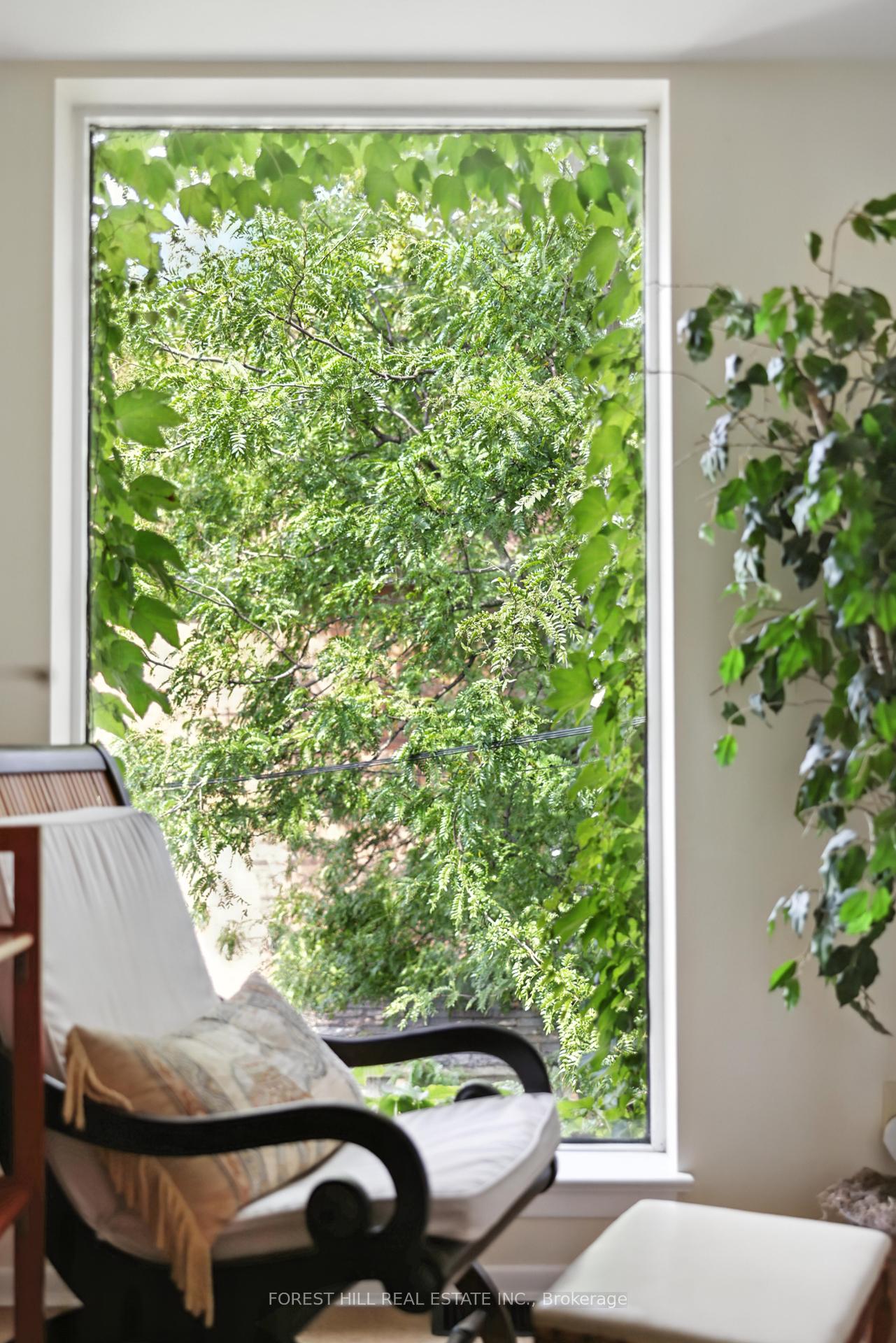 Photo 33 of 54 Afton Avenue, Toronto, Little Portugal — HOMEH